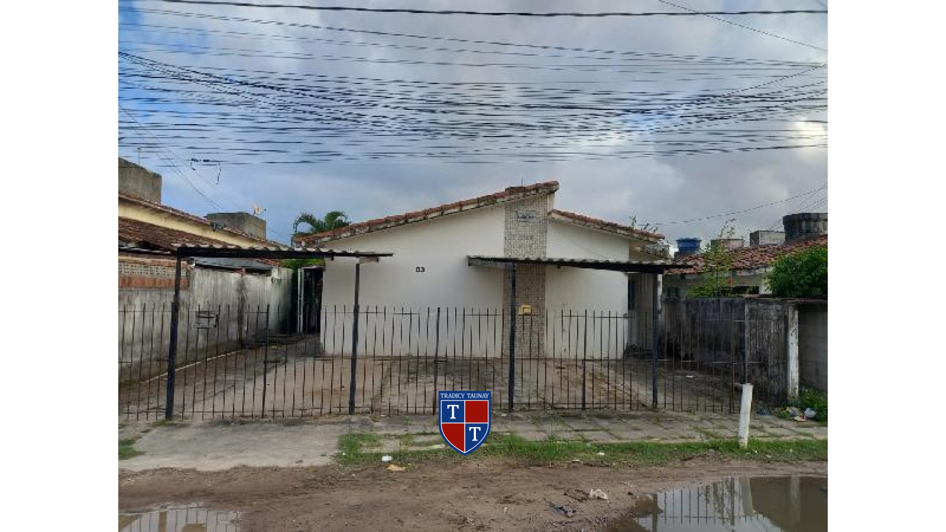 Foto 1 de CASA em PAU AMARELO - Imóvel Retomado Caixa