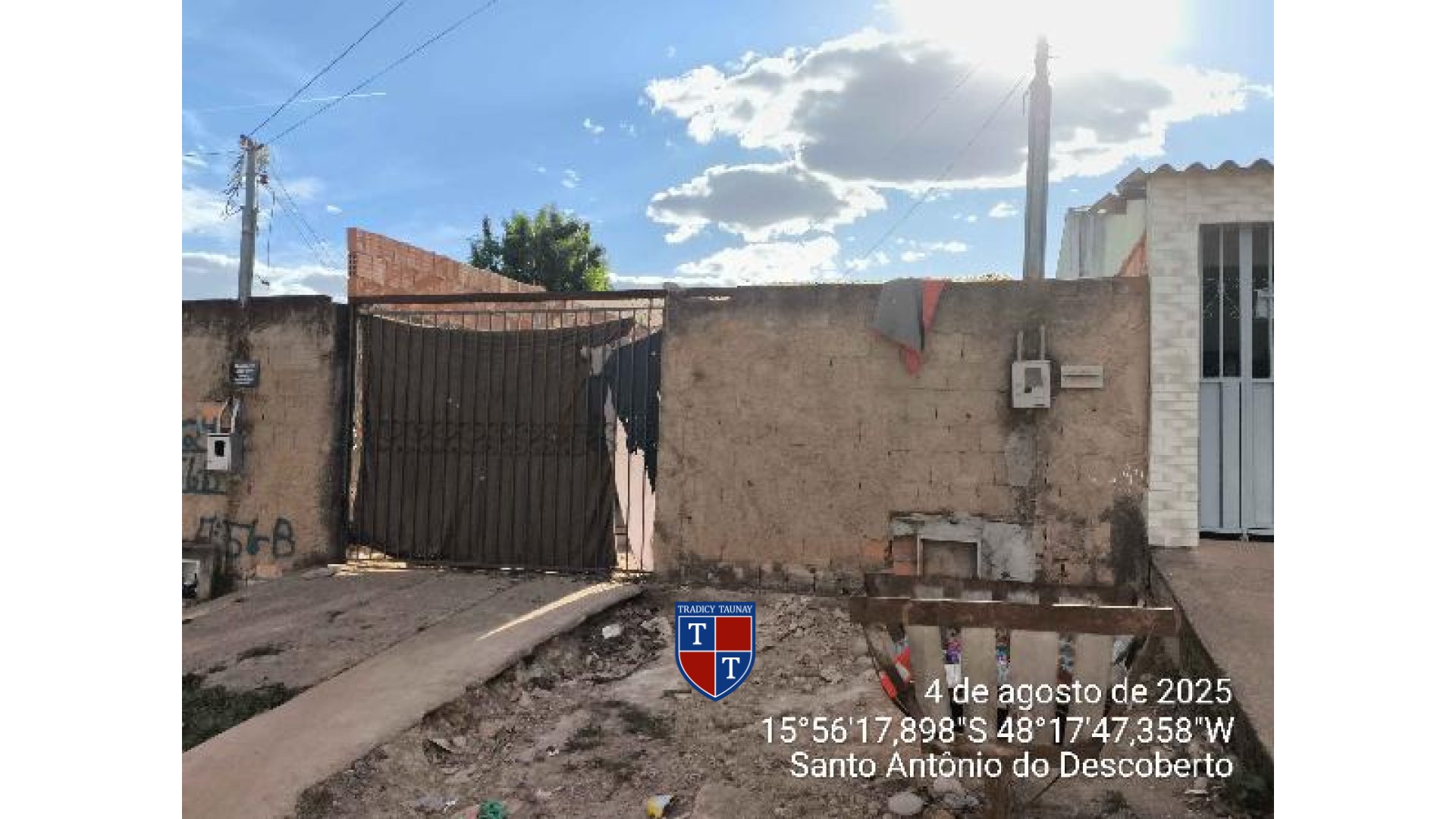 Foto 1 de CASA em PARQUE SANTO ANTONIO - Imóvel Retomado Caixa