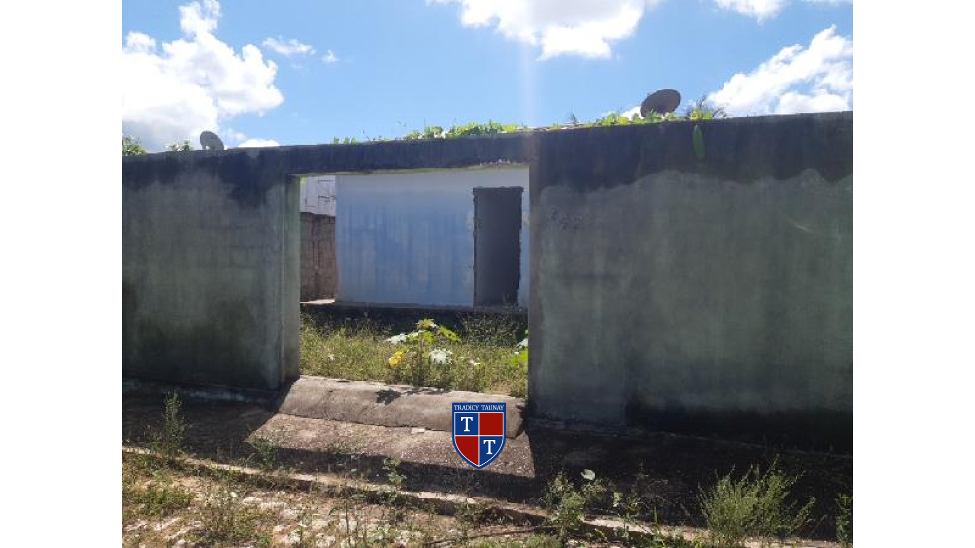 Foto 1 de CASA em LOT RES RUY PEREIRA - Imóvel Retomado Caixa