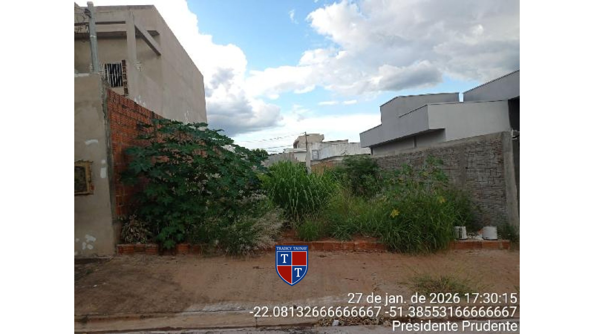 Foto 1 de TERRENO em RESIDENCIAL NOVO HORIZONTE - Imóvel Retomado Caixa