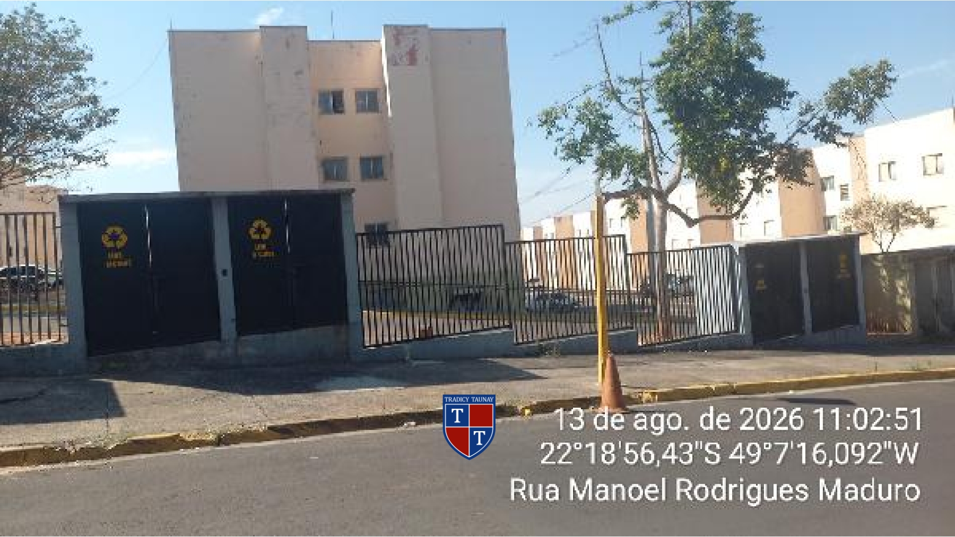 APARTAMENTO em NUCLEO HABITACIONAL VEREADOR EDSON FRANC