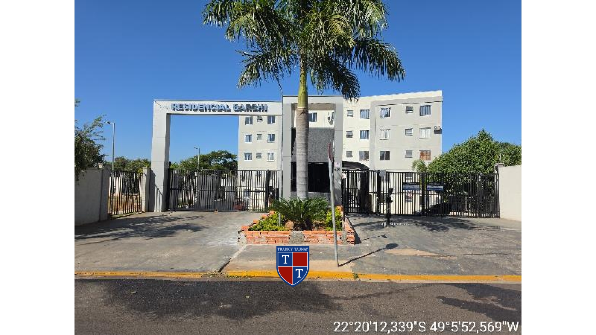 APARTAMENTO em VILA GIUNTA
