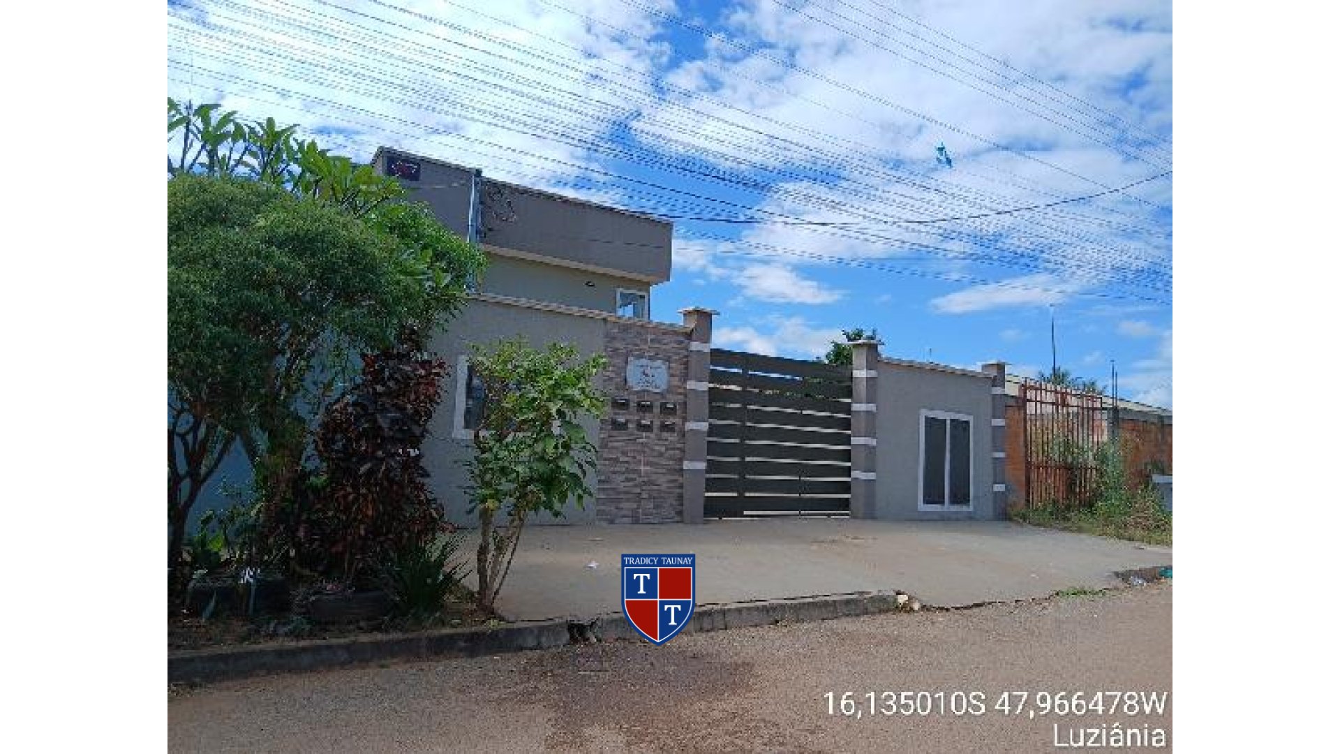 APARTAMENTO em JARDIM ZULEIKA