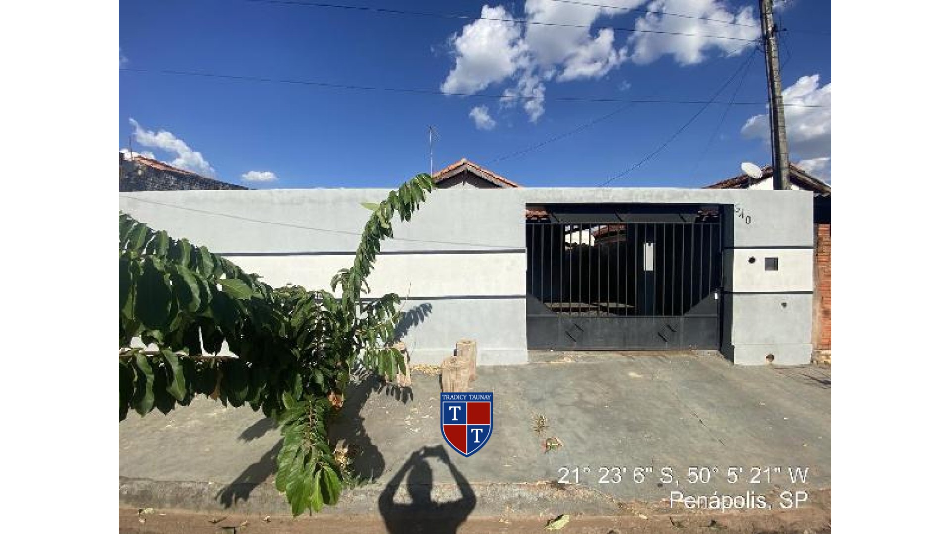 Foto 1 de CASA em CONJUNTO HABITACIONAL SILVIA COVAS - Imóvel Retomado Caixa