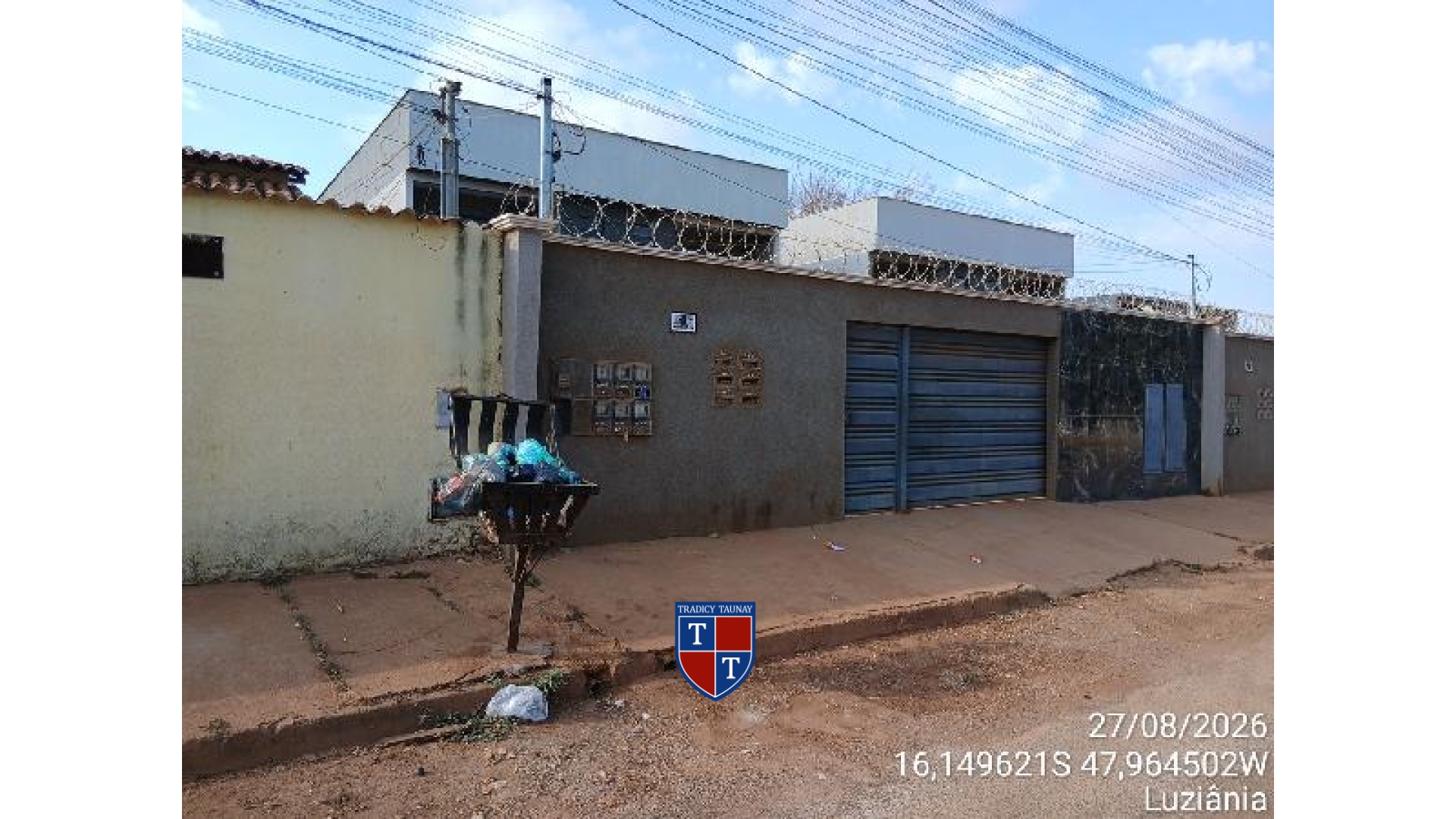APARTAMENTO em PARQUE ESTRELA DALVA IX