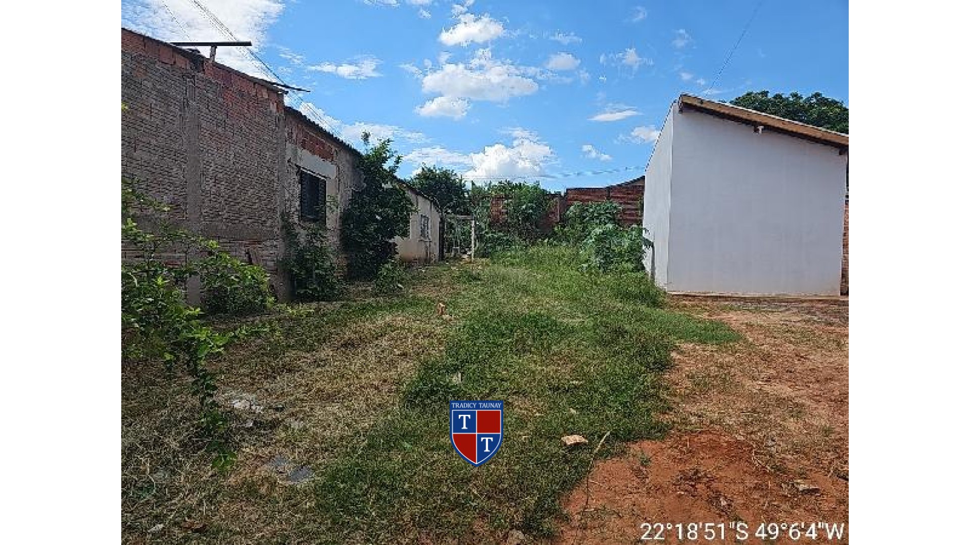 Foto 1 de TERRENO em PARQUE SANTA EDWIGES - Imóvel Retomado Caixa