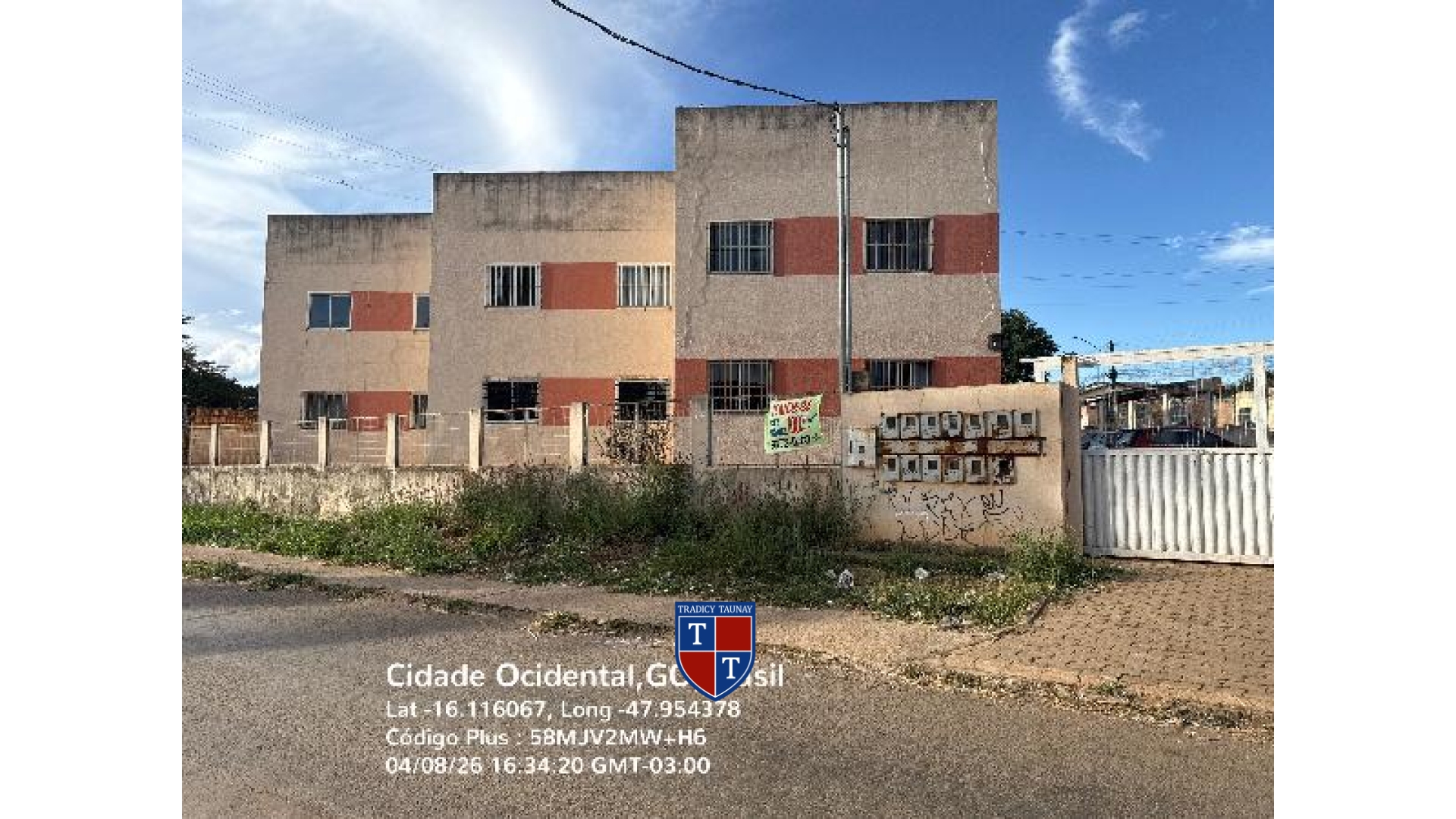 APARTAMENTO em PARQUE NAPOLIS A