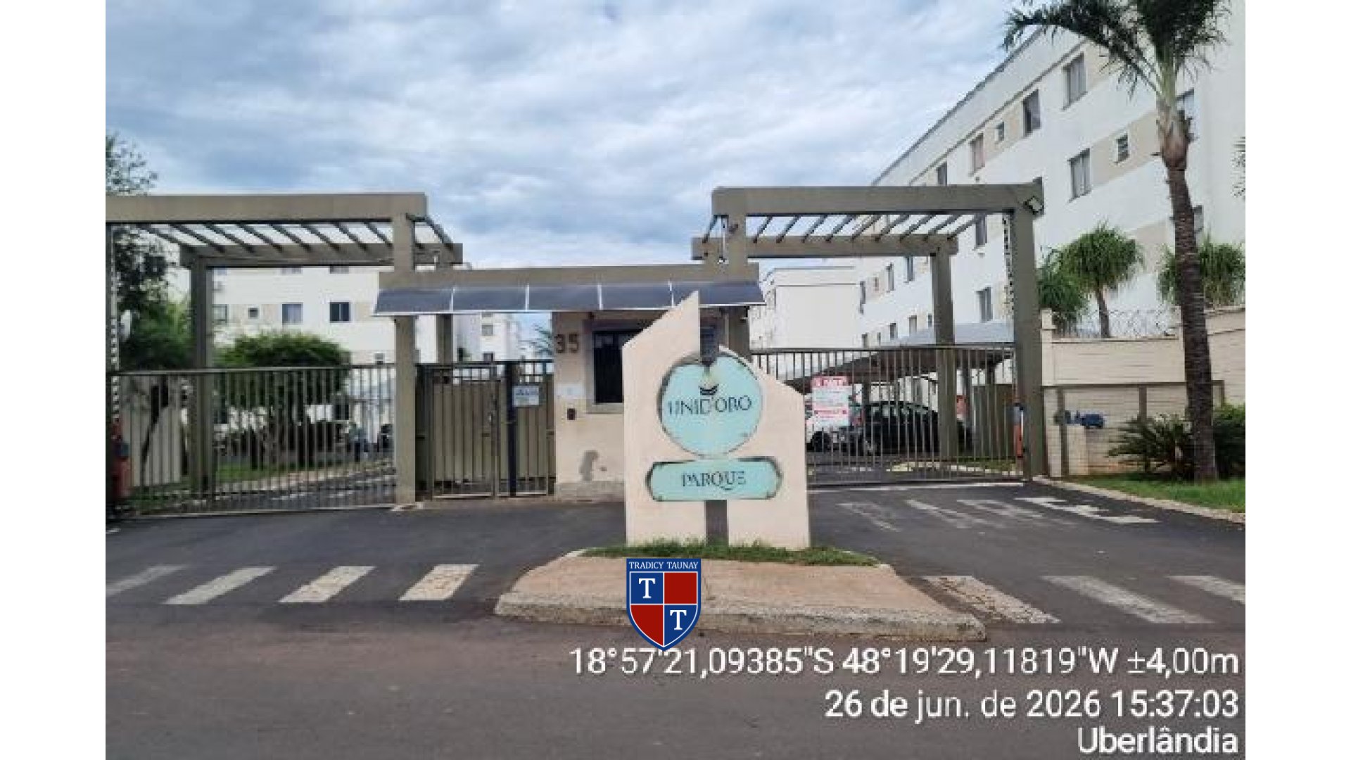 Foto 1 de APARTAMENTO em JARDIM HOLANDA - Imóvel Retomado Caixa