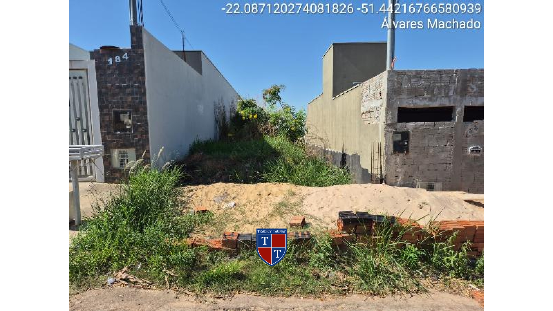 TERRENO em PARQUE RESIDENCIAL UNIAO