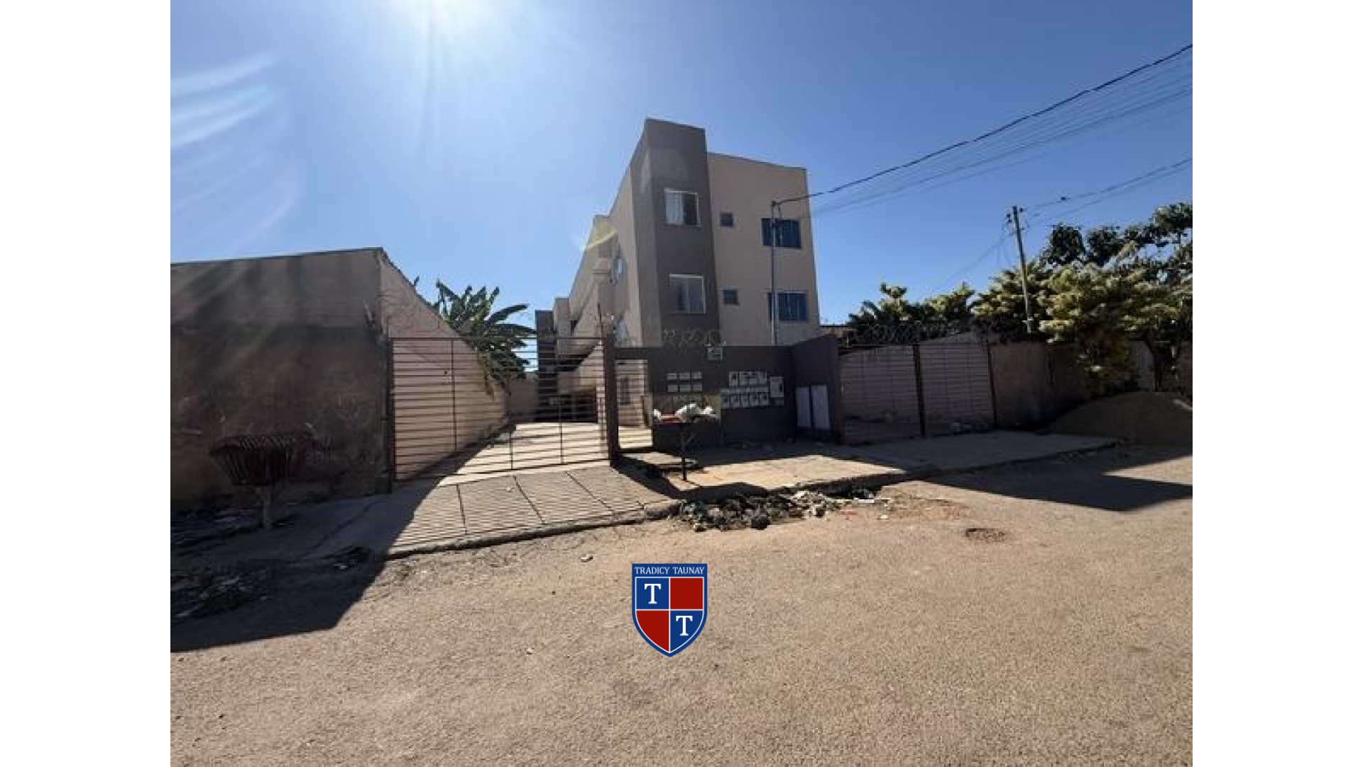 APARTAMENTO em PARQUE INDUSTRIAL MINGONE