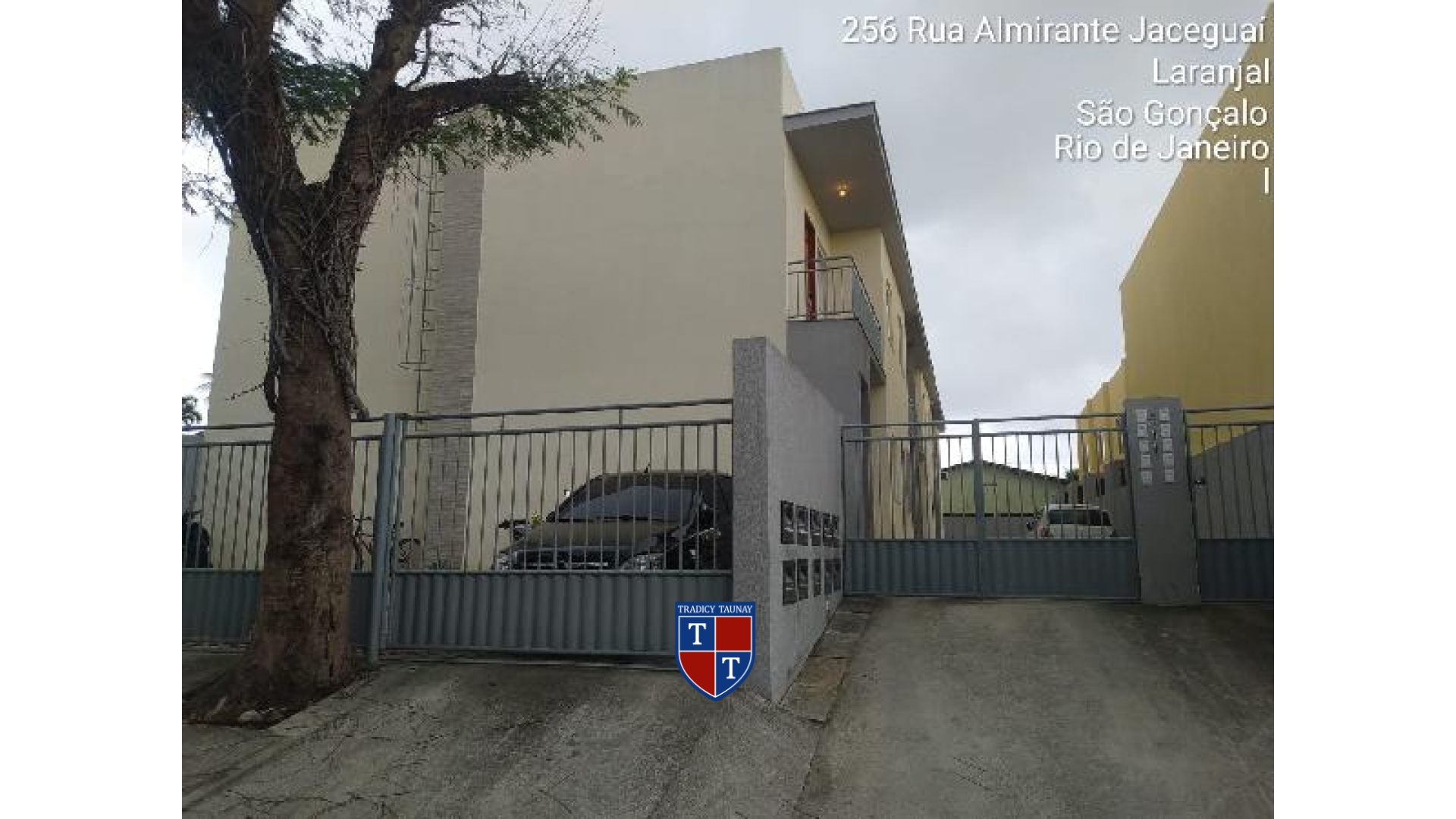 APARTAMENTO em LARANJAL