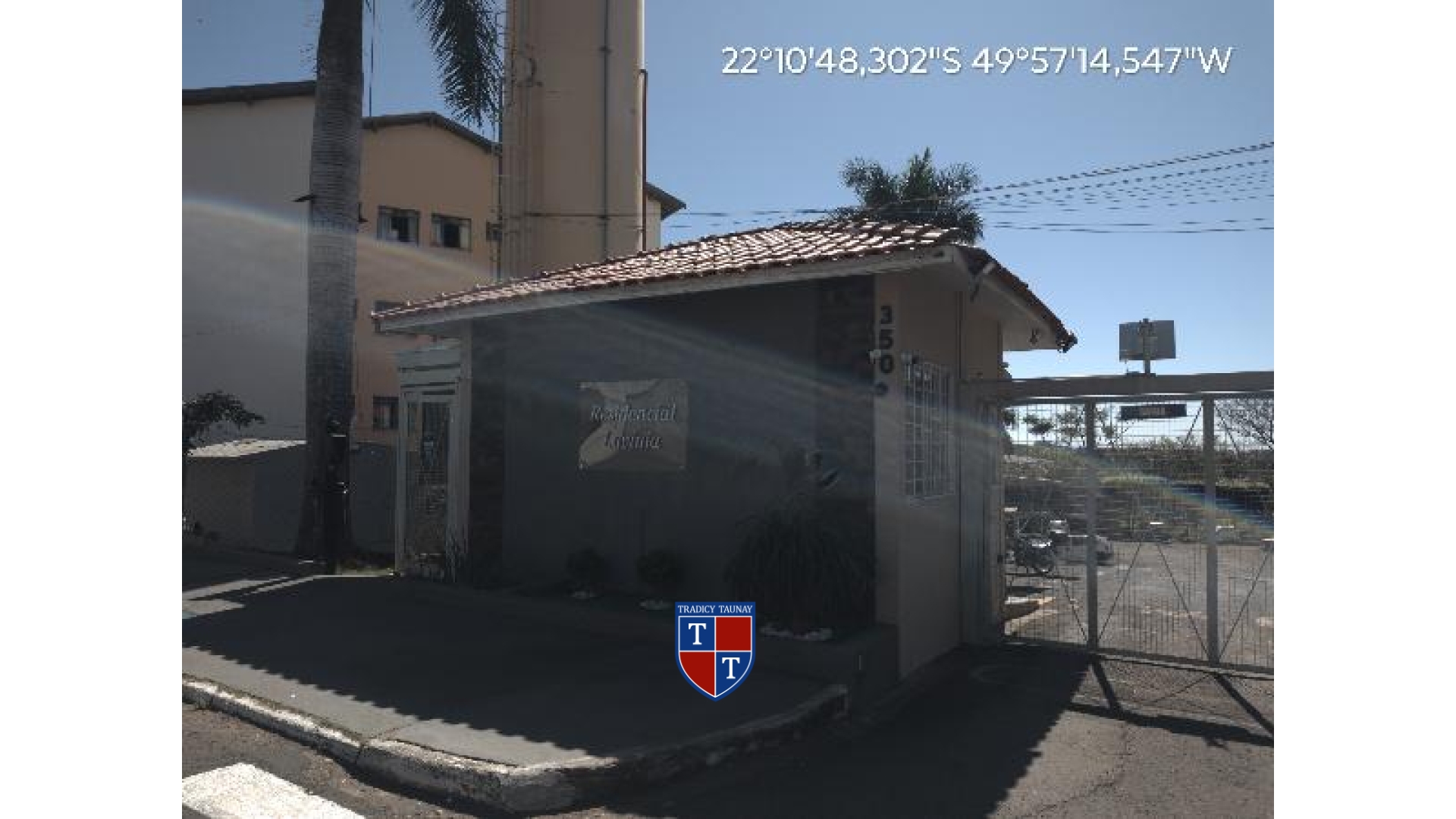 APARTAMENTO em JARDIM LAVINIA