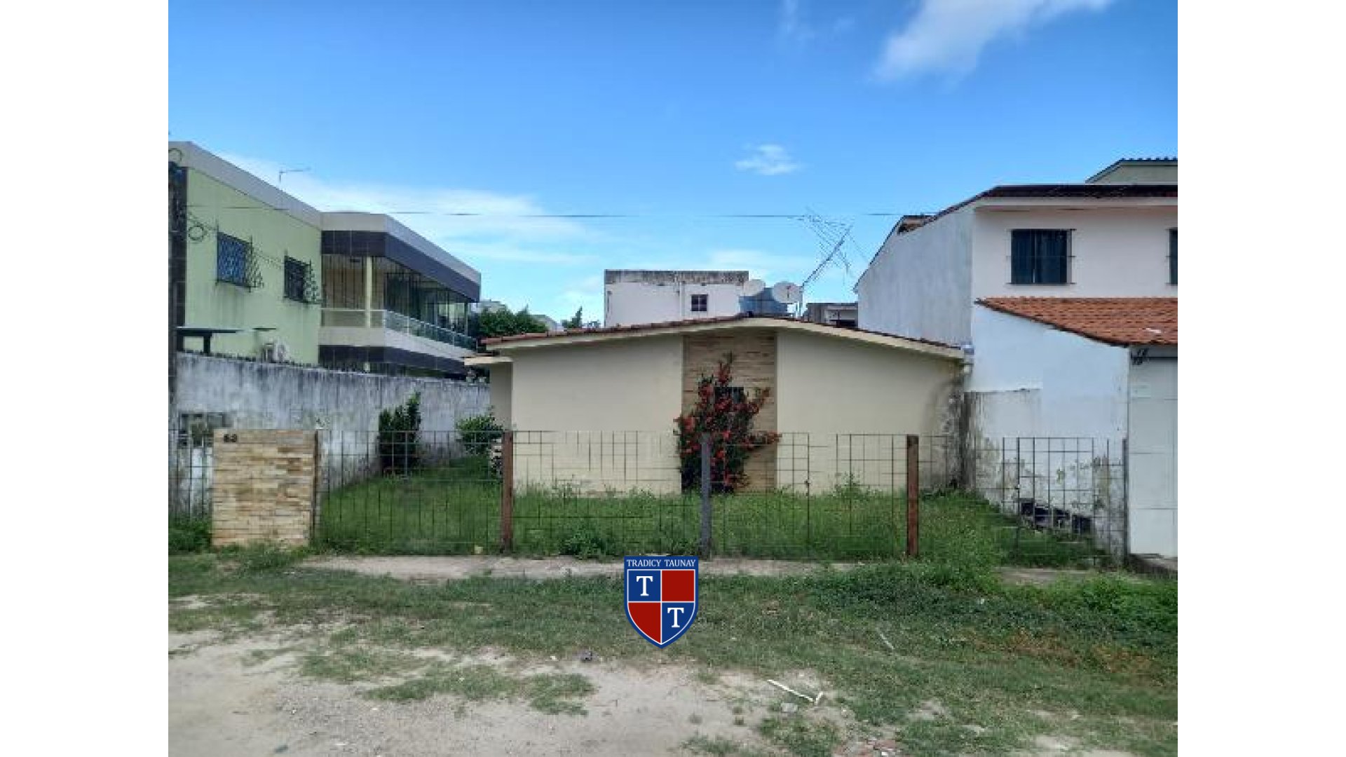Foto 1 de CASA em JARDIM ATLANTICO - Imóvel Retomado Caixa