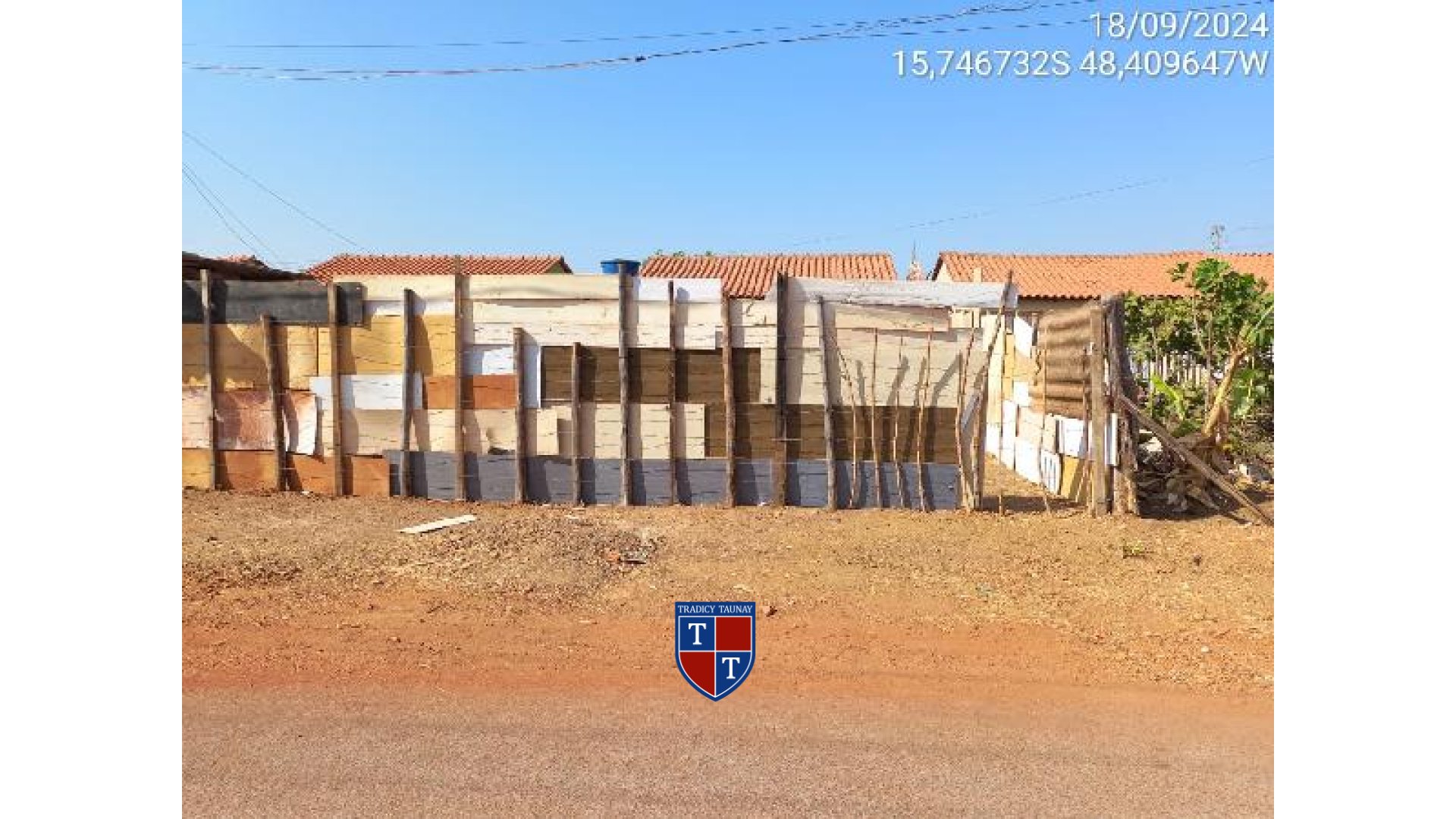Foto 1 de CASA em LOT GIRASSOL RESIDEN - Imóvel Retomado Caixa