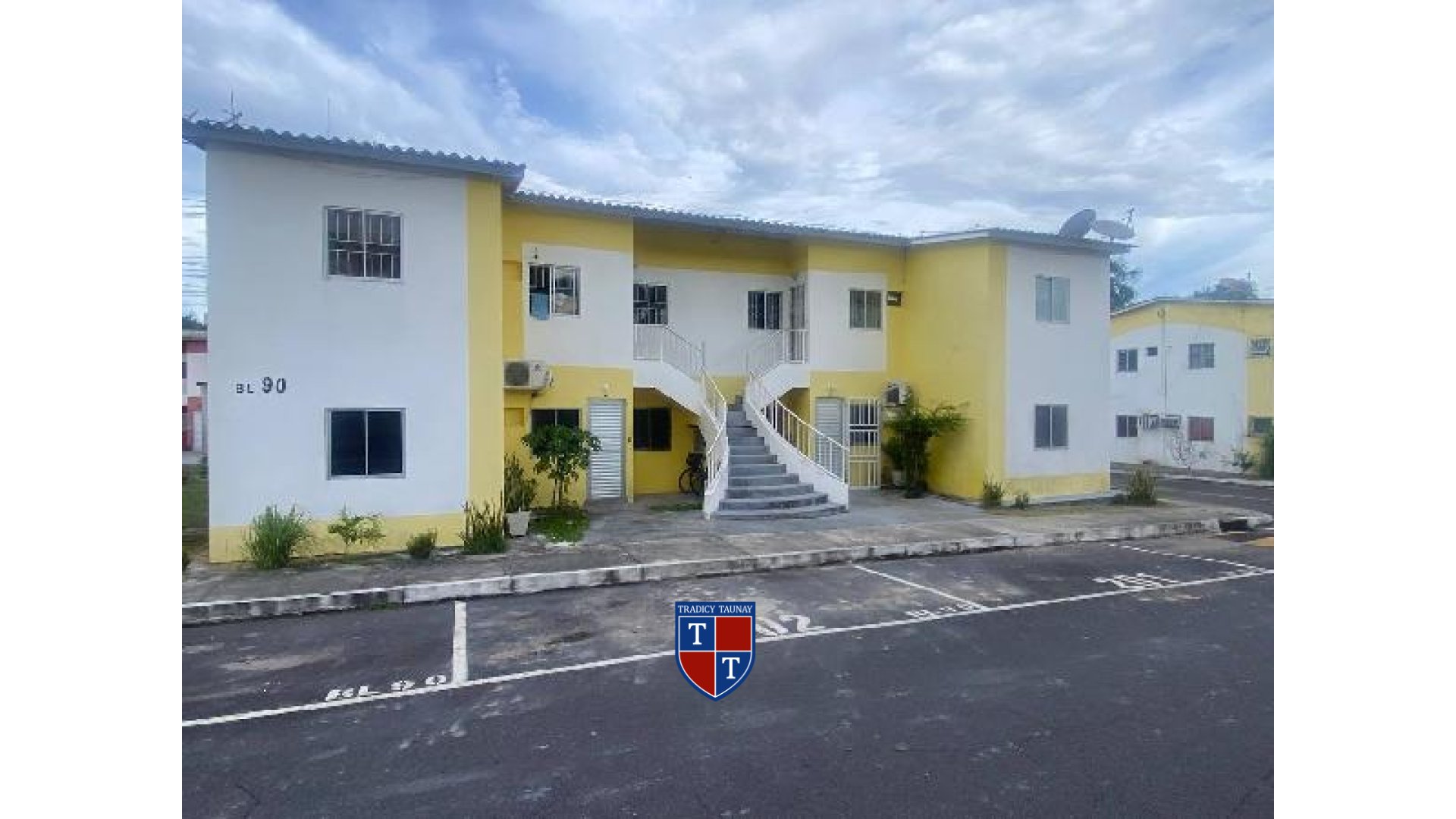 Foto 1 de APARTAMENTO em LAGO AZUL - Imóvel Retomado Caixa