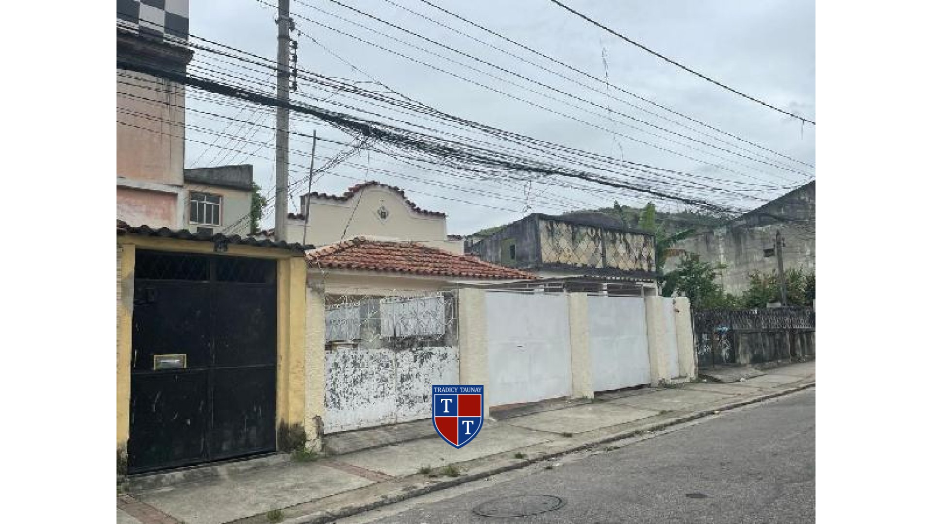 APARTAMENTO em CAVALCANTI
