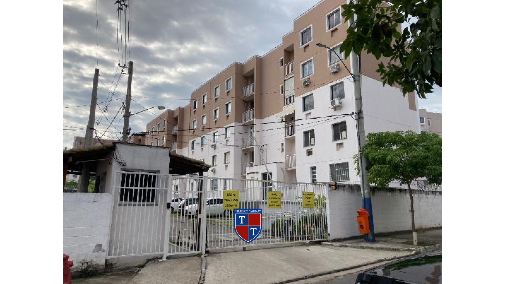 APARTAMENTO em PAVUNA