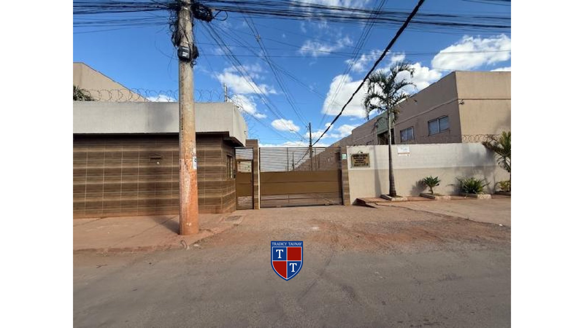 Foto 1 de APARTAMENTO em SETOR DE CHACARAS ANHANGUERA B - Imóvel Retomado Caixa