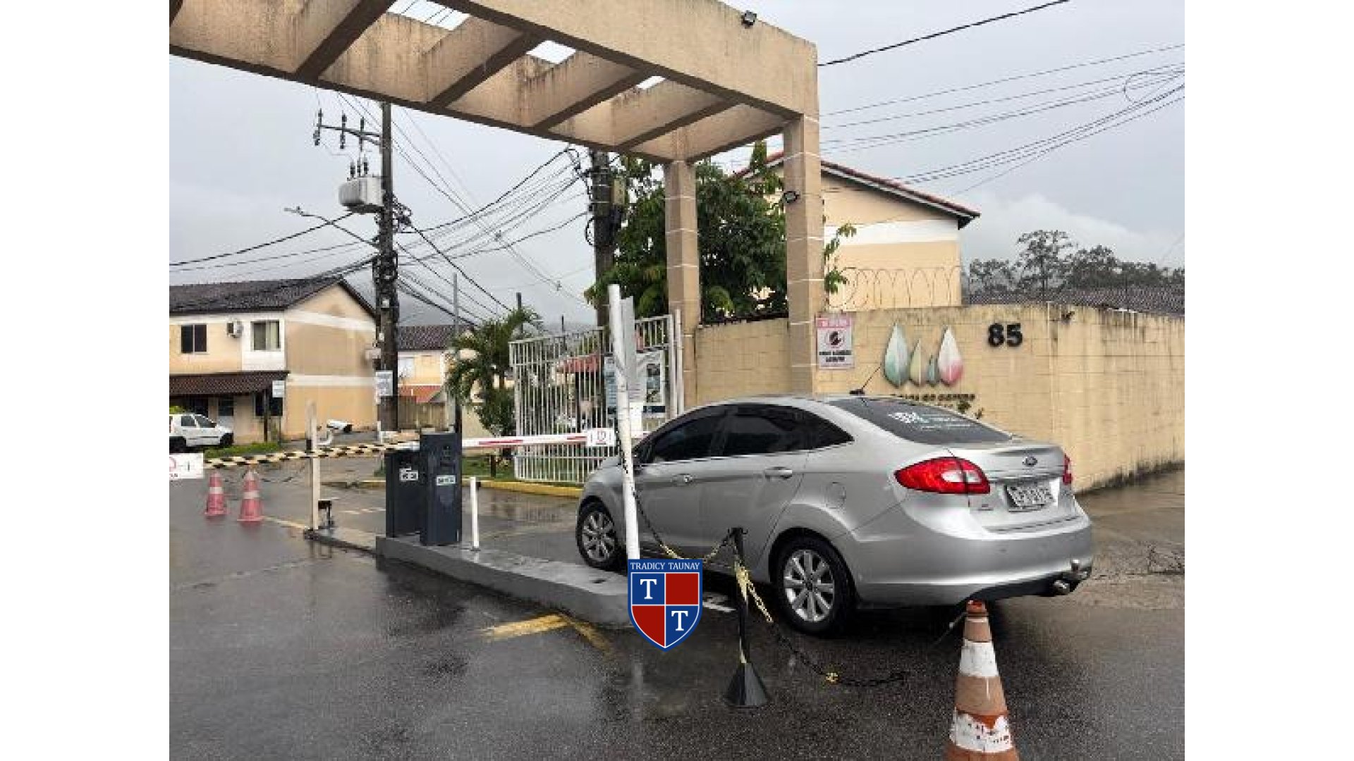 Foto 1 de CASA em GUARATIBA - Imóvel Retomado Caixa