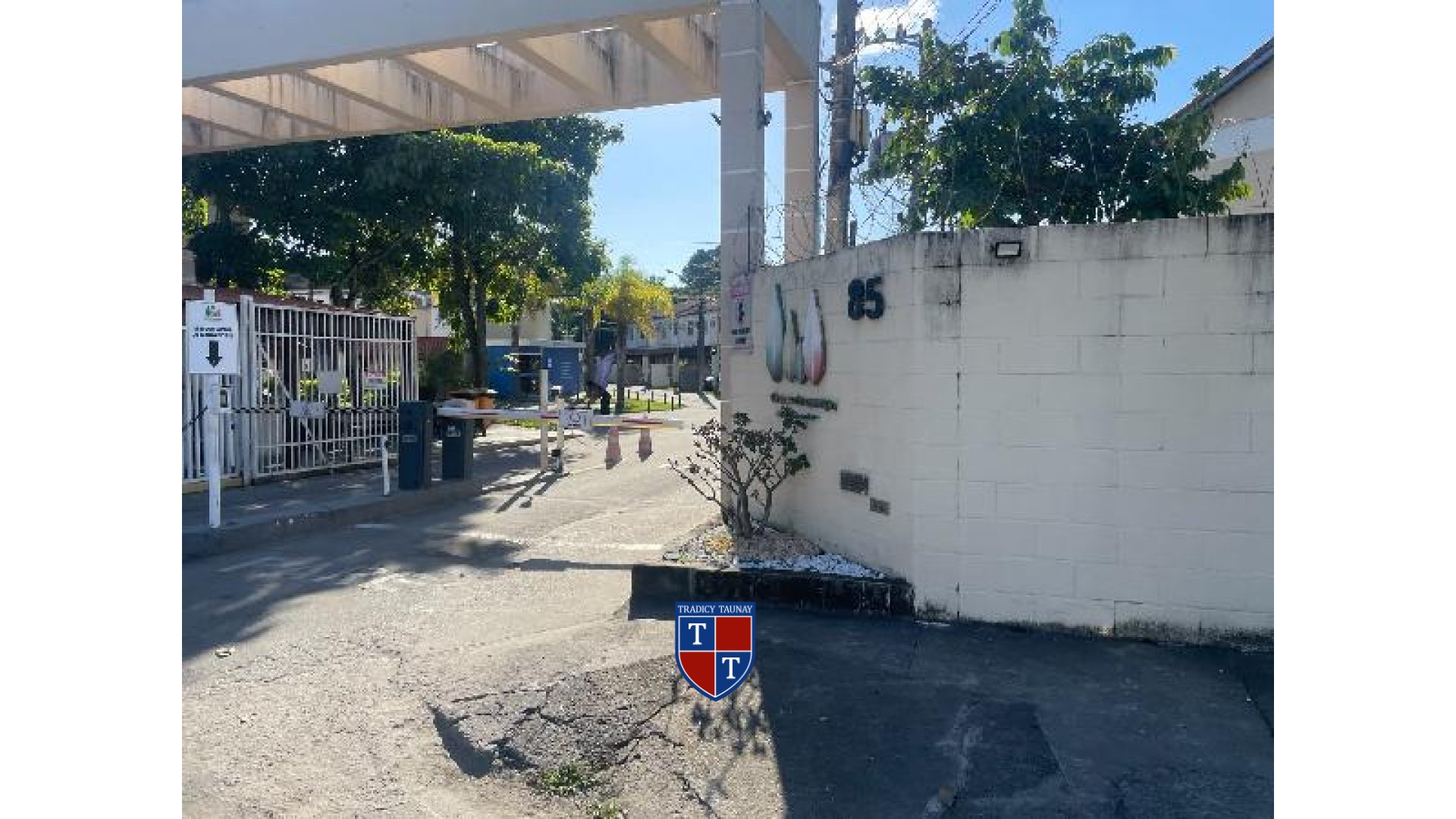 Foto 1 de CASA em GUARATIBA - Imóvel Retomado Caixa