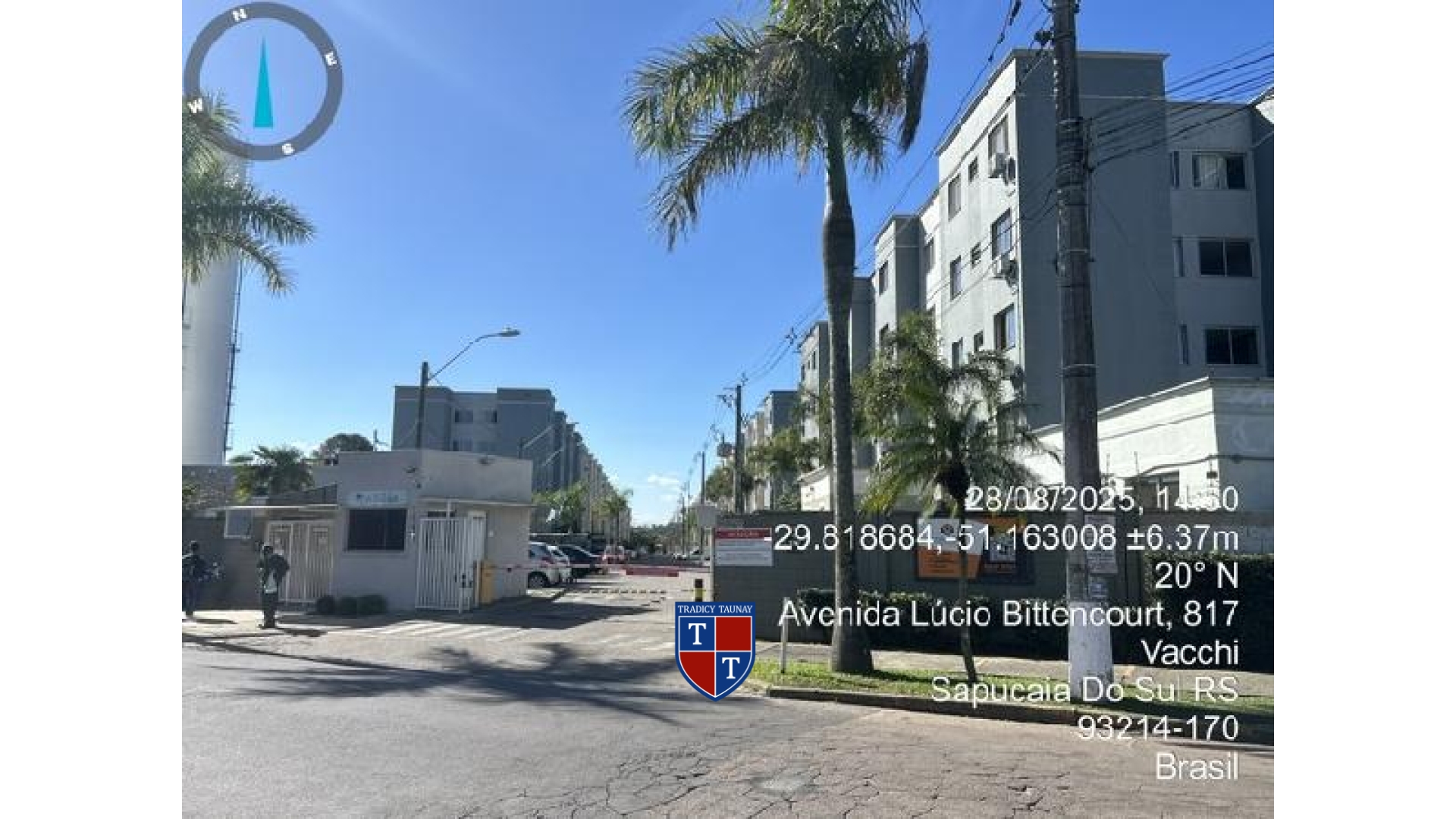 APARTAMENTO em CENTRO
