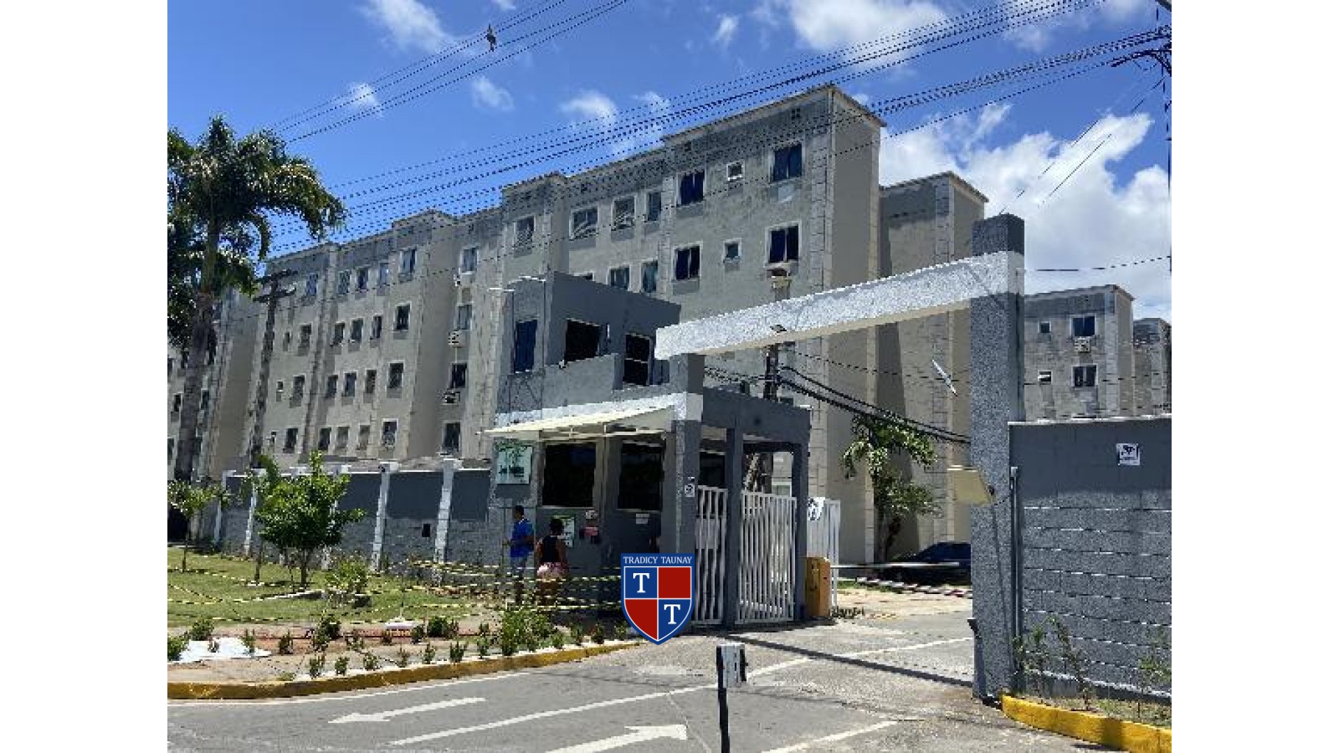 Foto 1 de APARTAMENTO em RECREIO IPITANGA - Imóvel Retomado Caixa