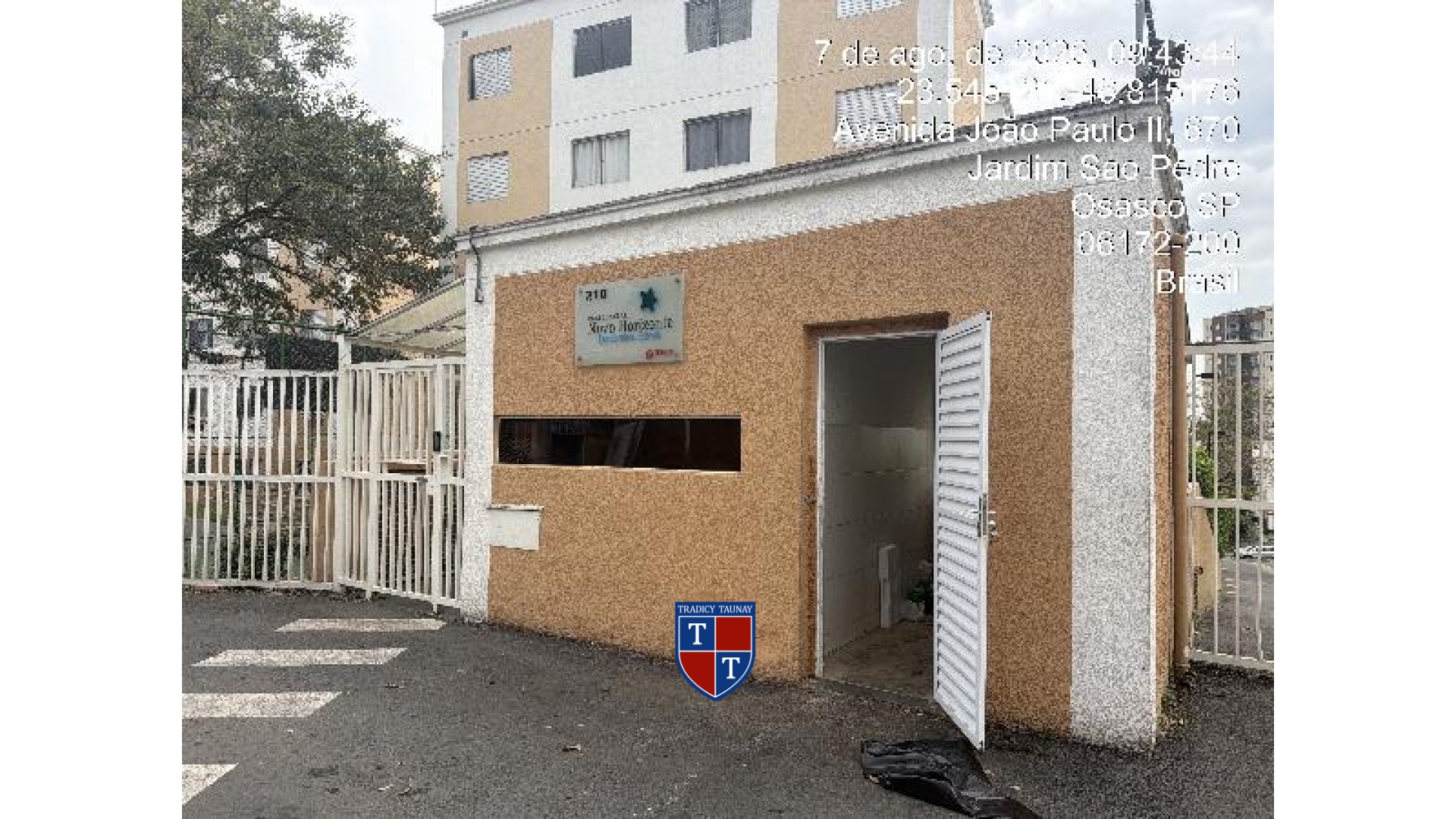 APARTAMENTO em VILA QUITAUNA