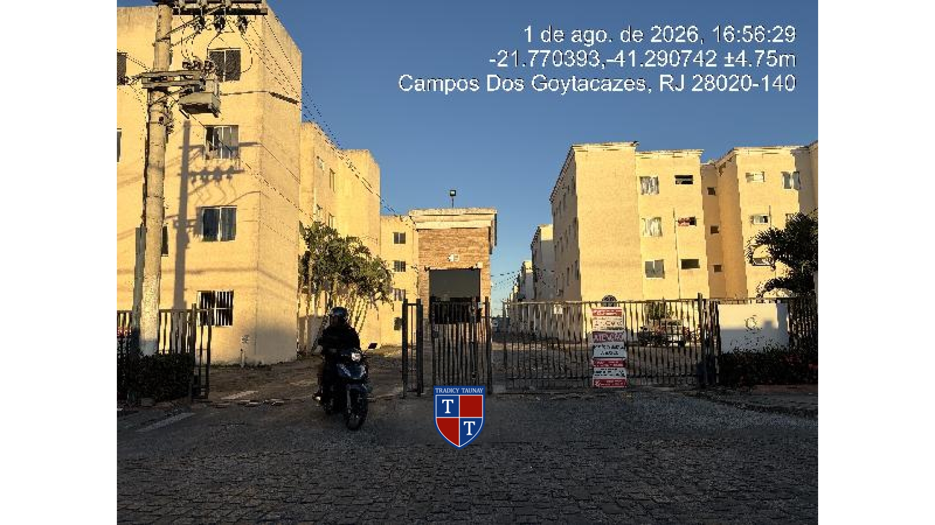APARTAMENTO em PARQUE JOQUEI CLUB