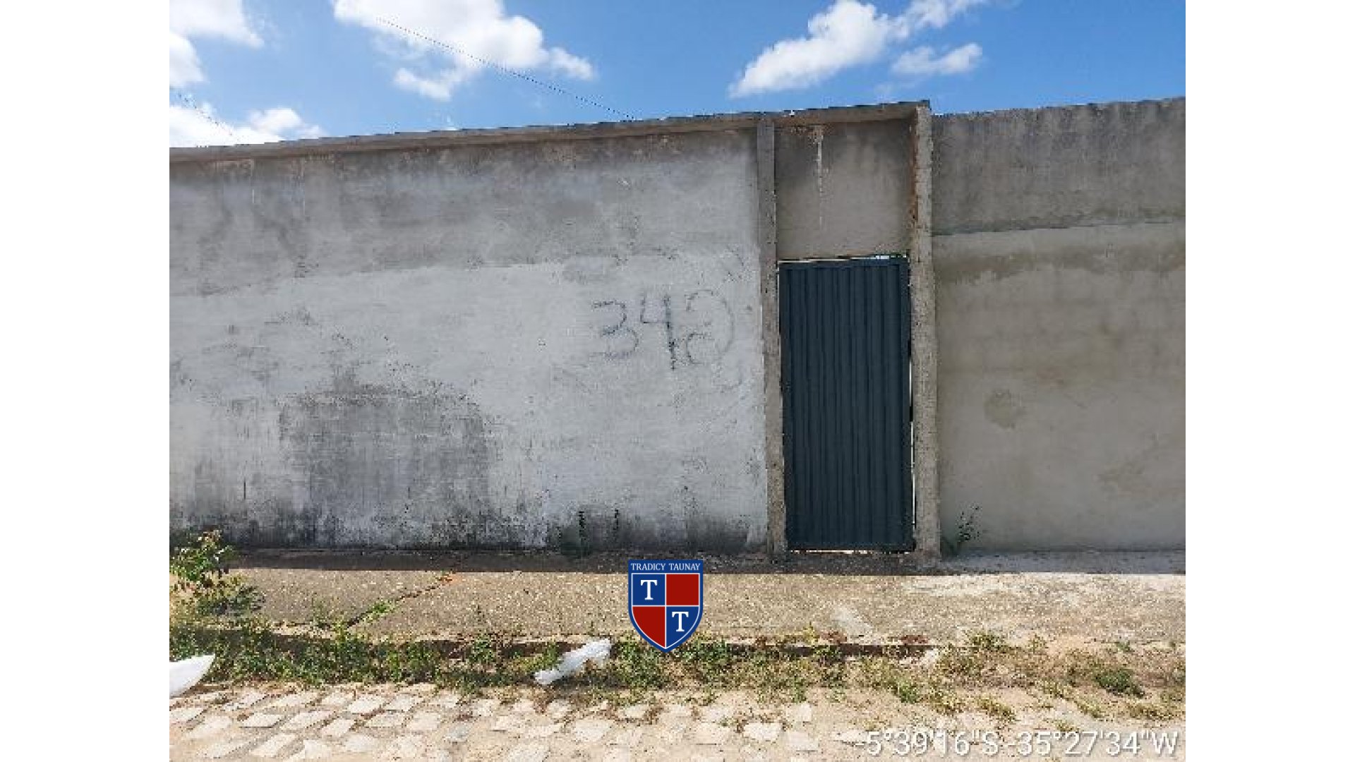 Foto 1 de CASA em BARRETAO - Imóvel Retomado Caixa