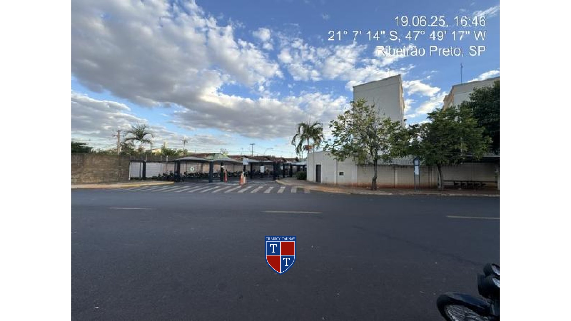 Foto 1 de APARTAMENTO em PARQUE DOS PINUS - Imóvel Retomado Caixa