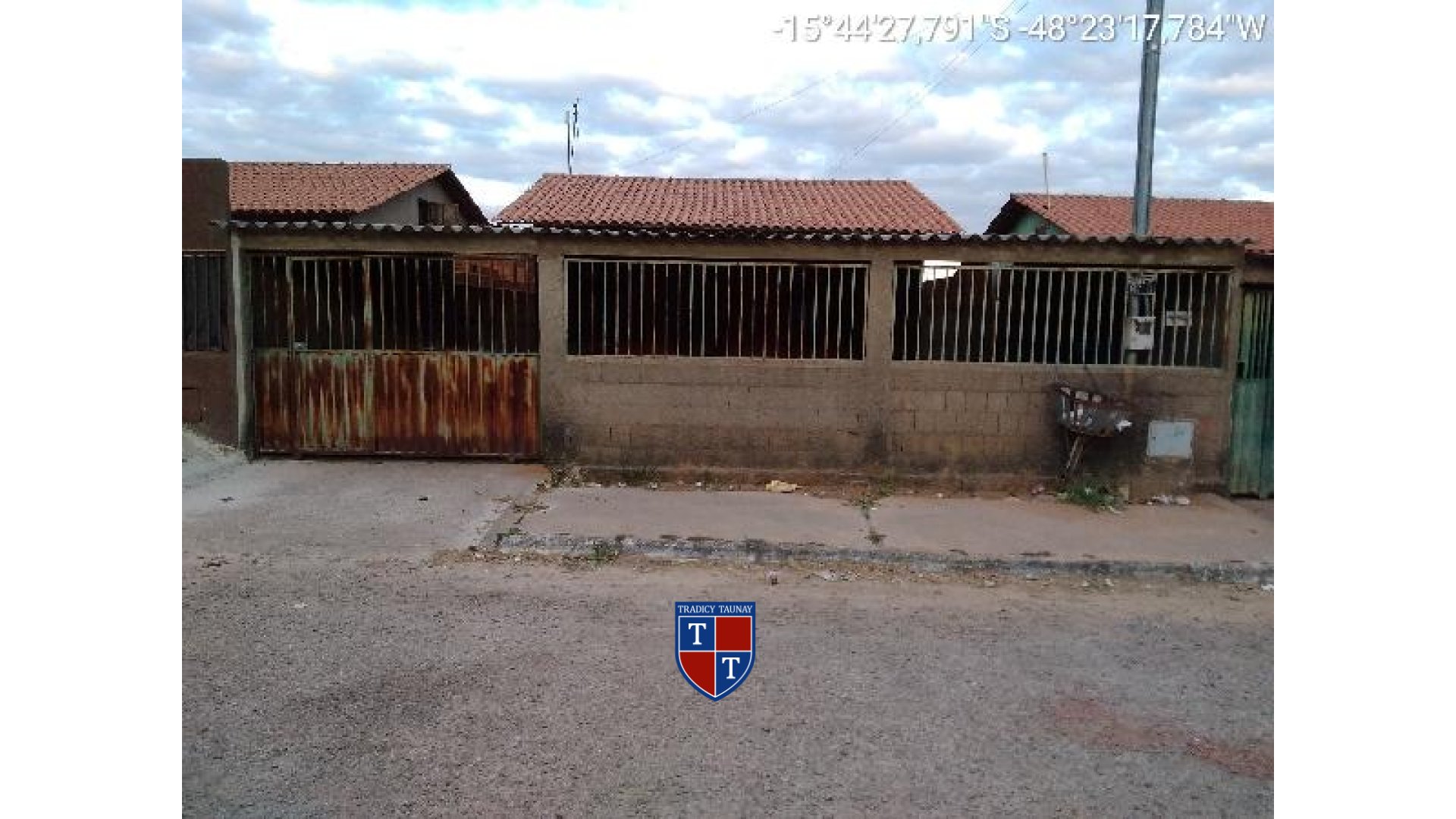 Foto 1 de CASA em GIRASSOL - Imóvel Retomado Caixa