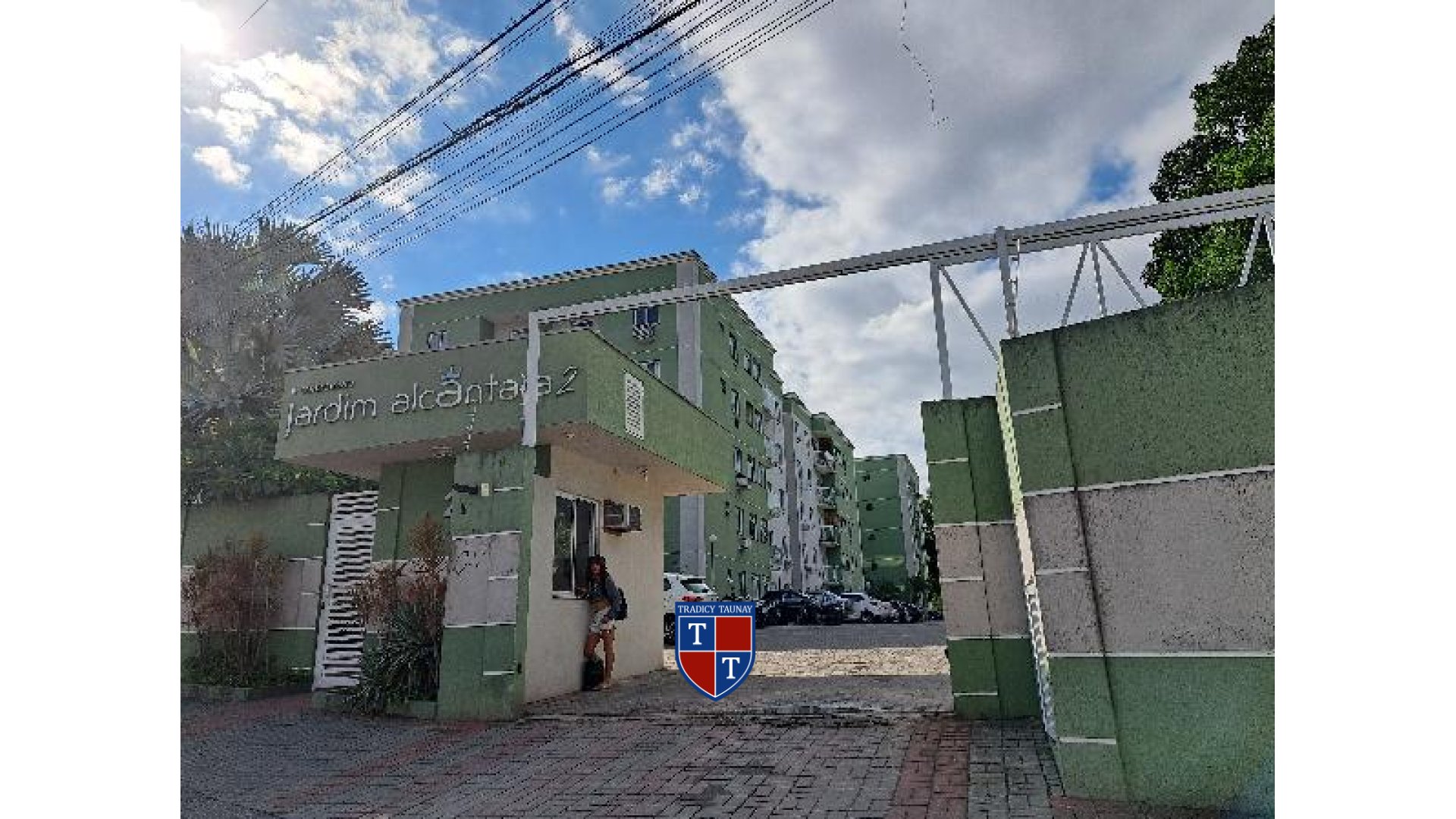 APARTAMENTO em SANTA LUZIA