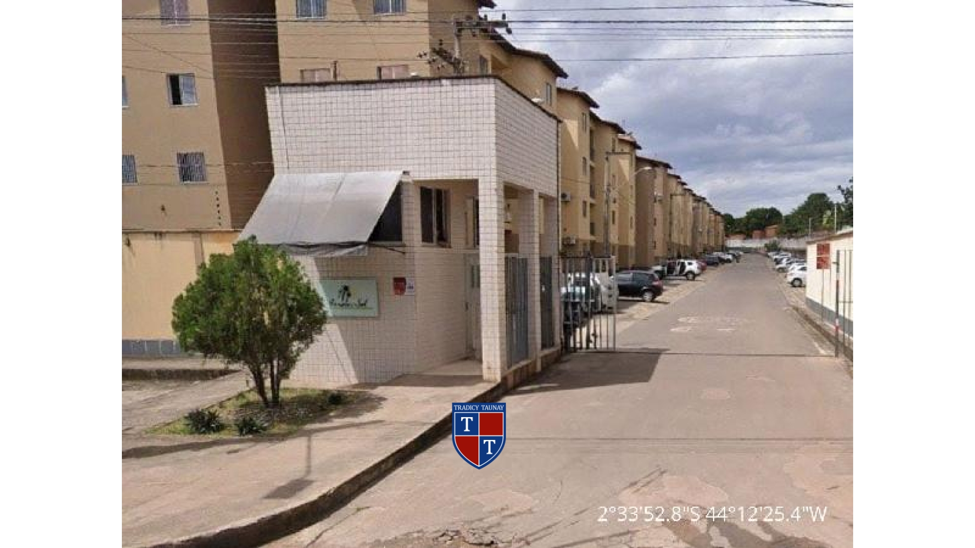 APARTAMENTO em MAIOBINHA