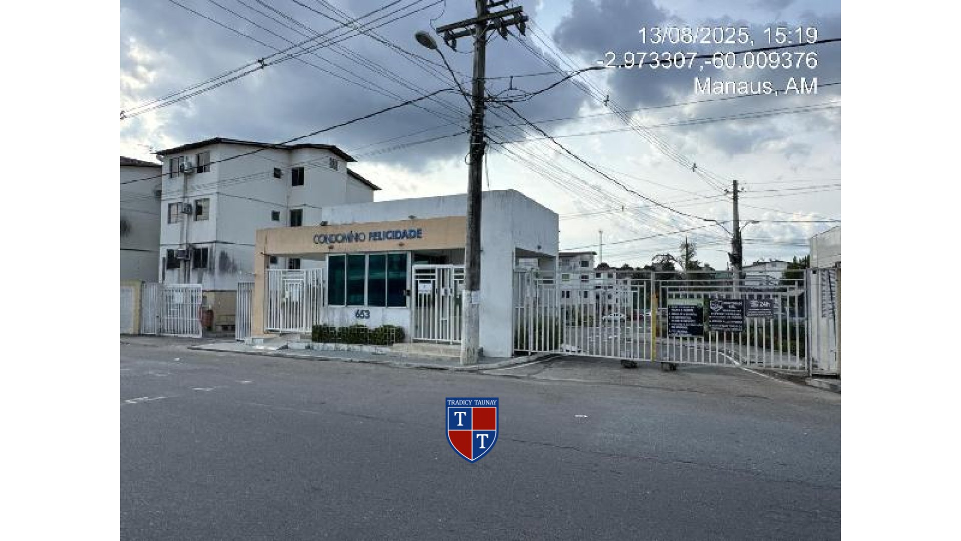APARTAMENTO em LAGO AZUL
