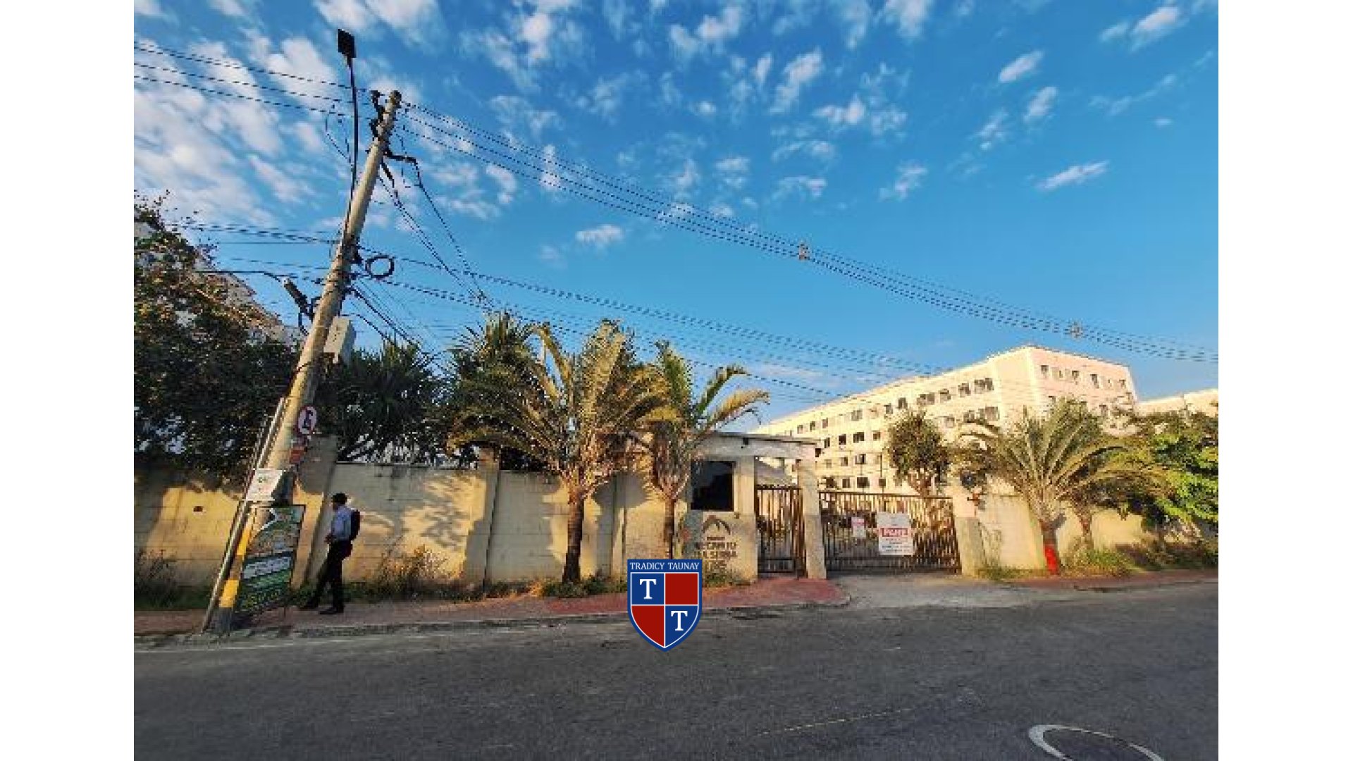 APARTAMENTO em SANTA CRUZ