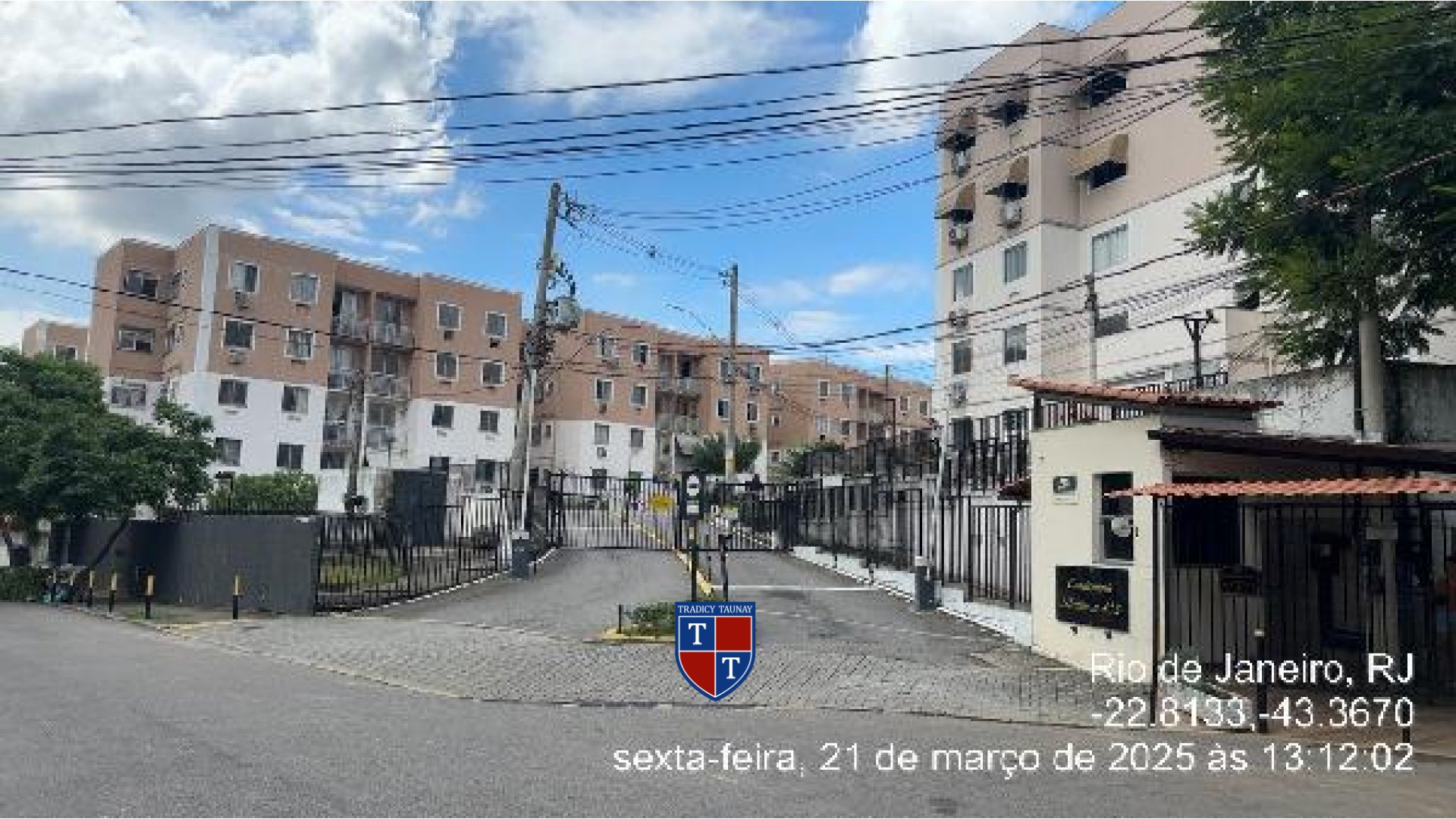 APARTAMENTO em PAVUNA