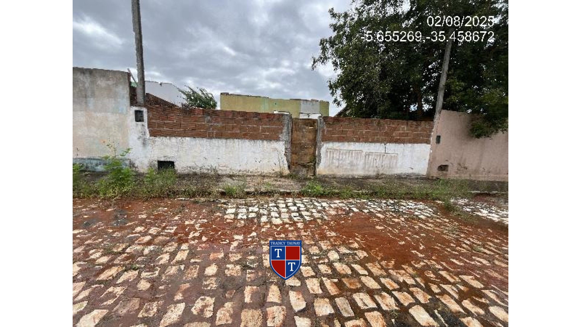Foto 1 de CASA em BAIRRO PLANALTO - Imóvel Retomado Caixa