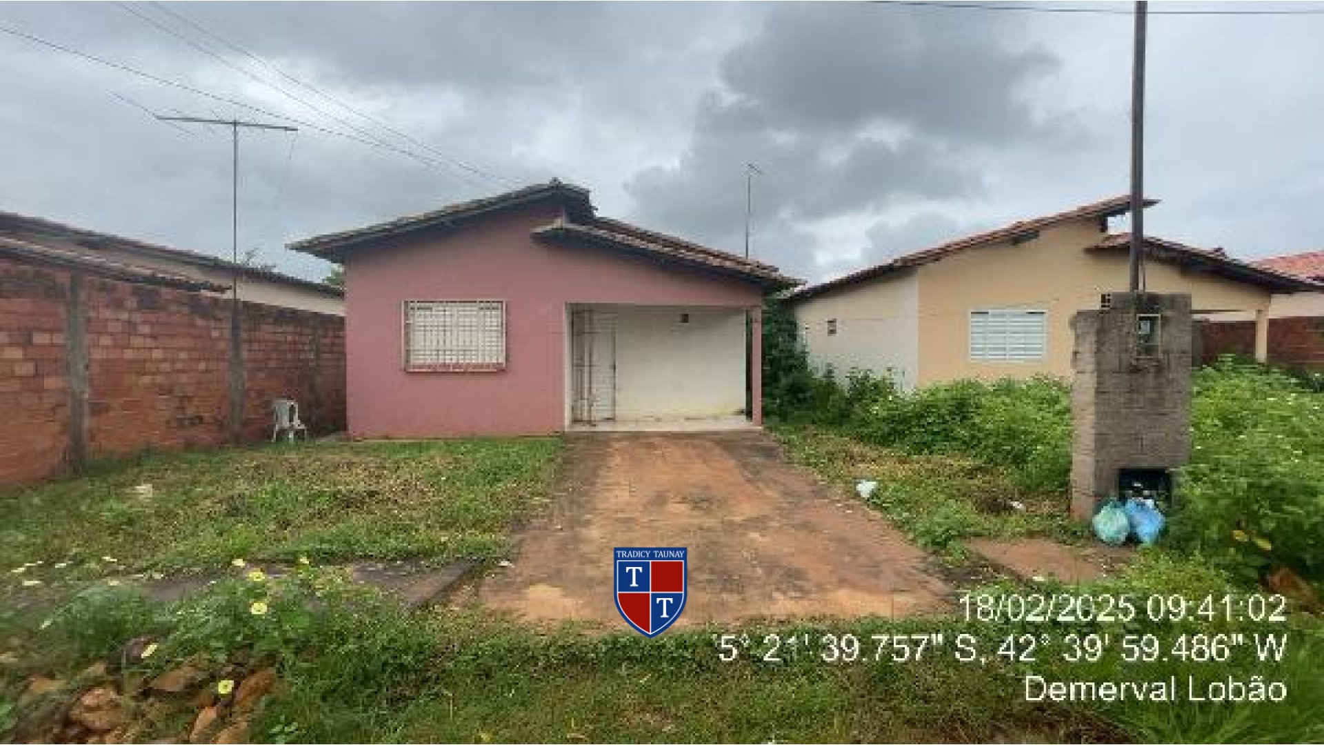 Foto 1 de CASA em PQ VAQUEJADOR - Imóvel Retomado Caixa