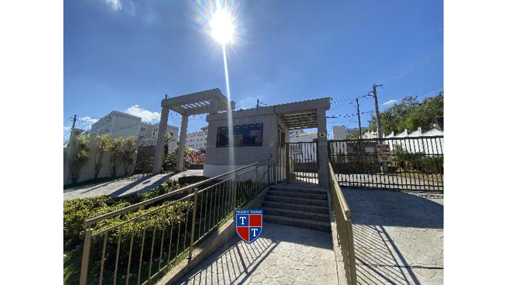 APARTAMENTO em BAIRRO EMPRESARIAL DO MANDU