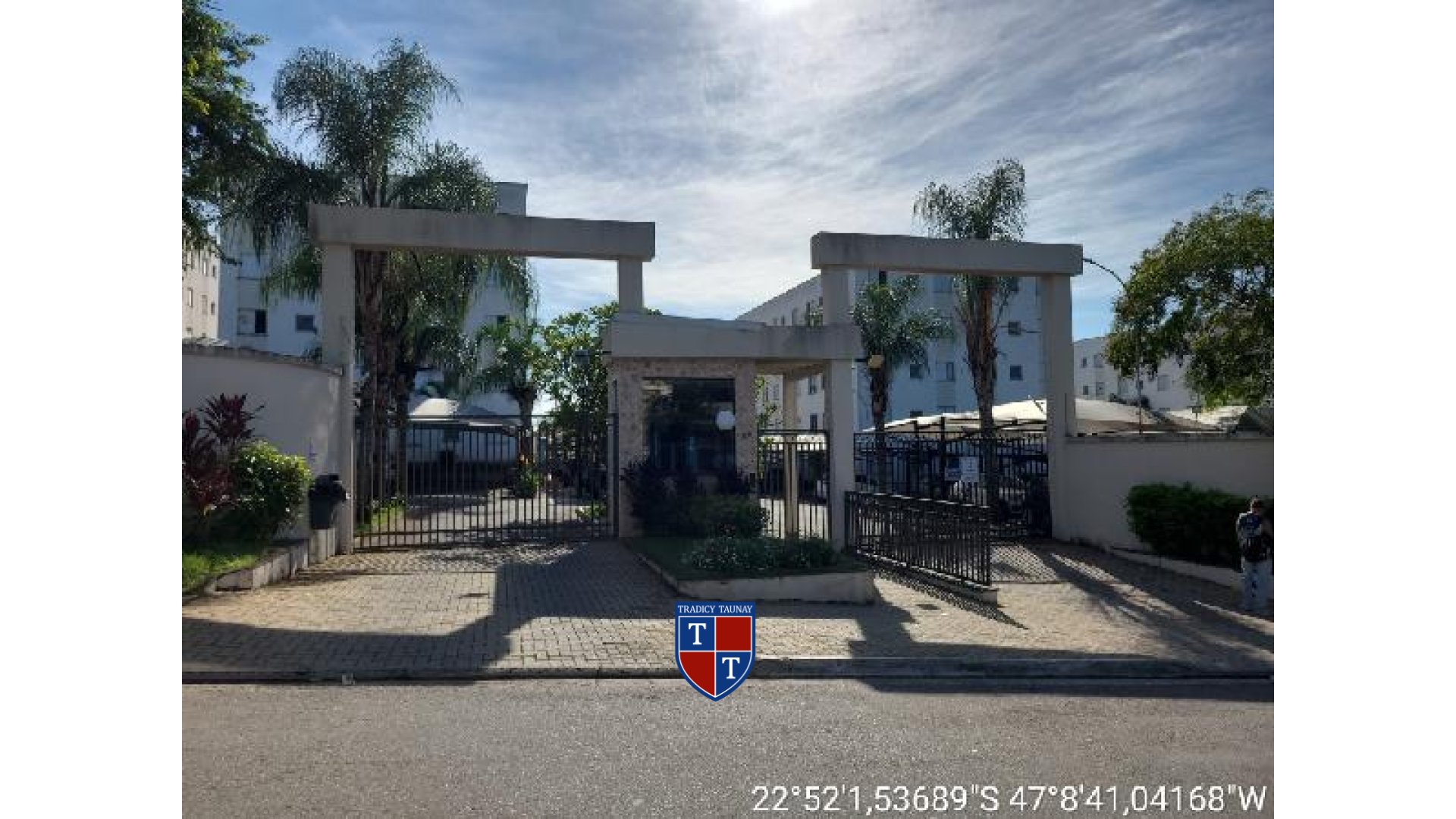 Foto 1 de APARTAMENTO em PARQUE DAS QUARESMEIRAS - Imóvel Retomado Caixa