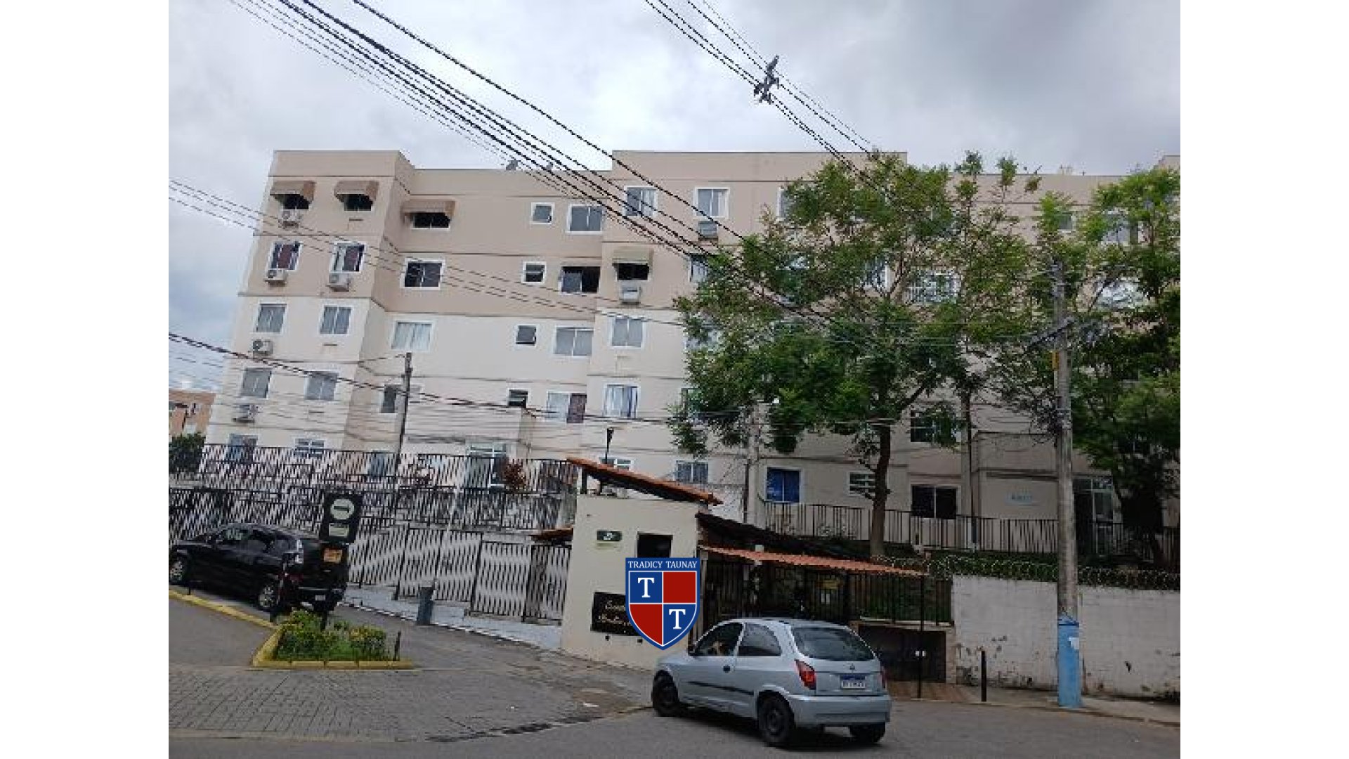 APARTAMENTO em PAVUNA