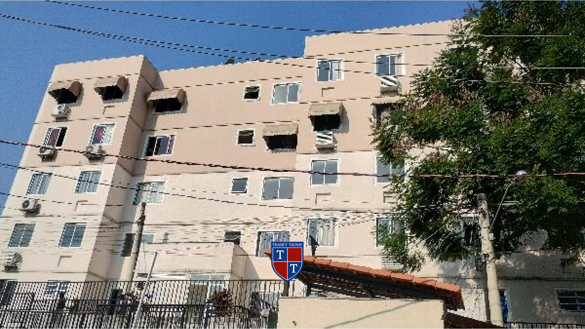 APARTAMENTO em PAVUNA