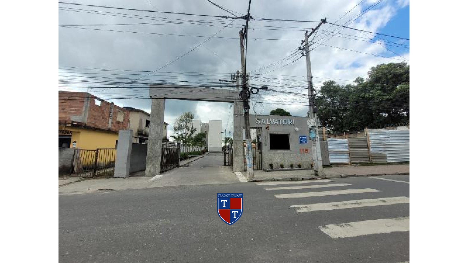 APARTAMENTO em VISTA ALEGRE