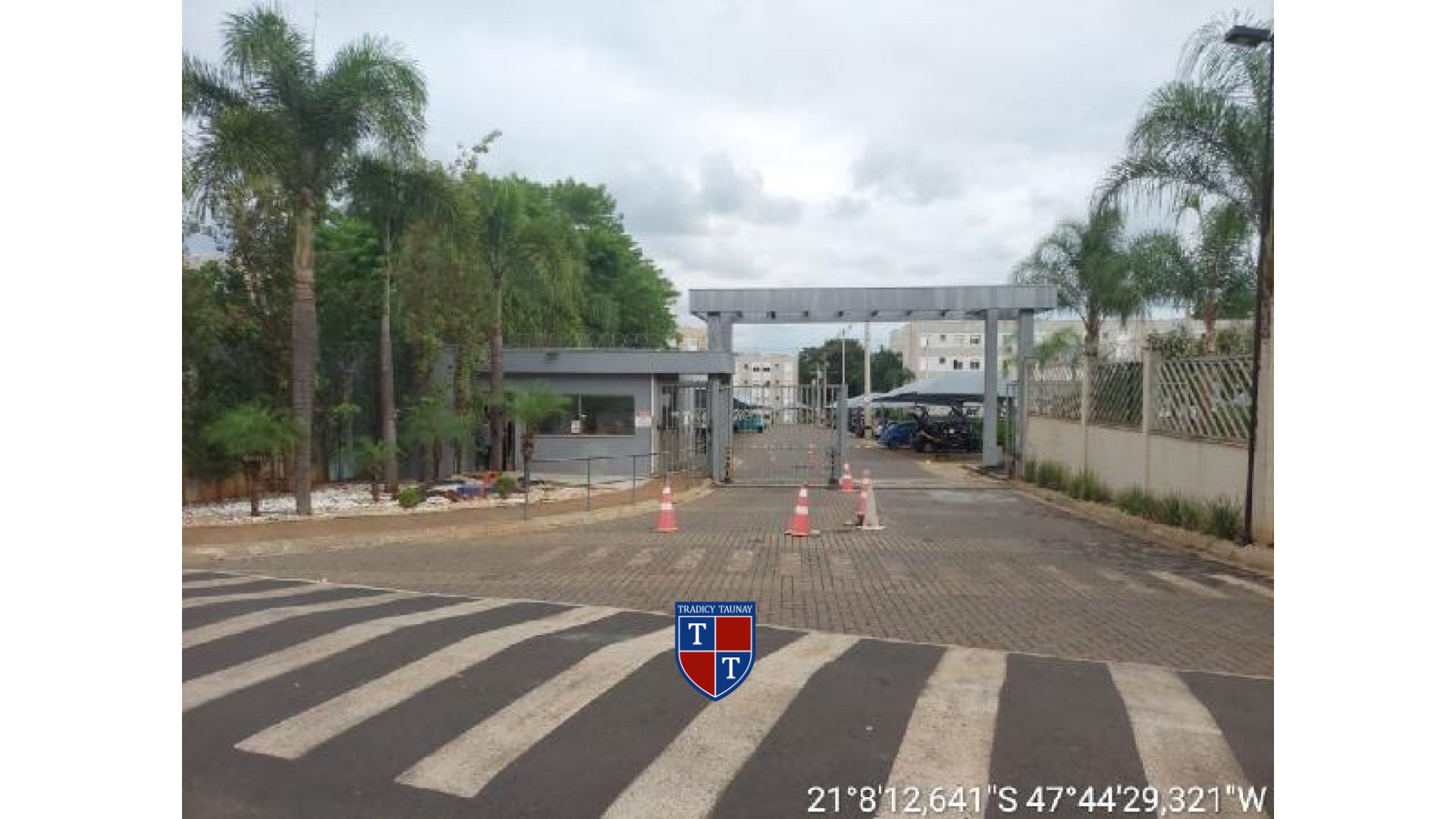 Foto 1 de APARTAMENTO em JARDIM DIVA TARLA DE CARVALHO - Imóvel Retomado Caixa