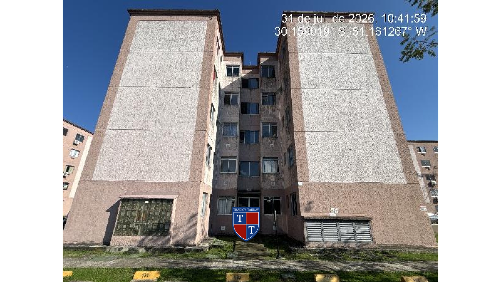 APARTAMENTO em HIPICA
