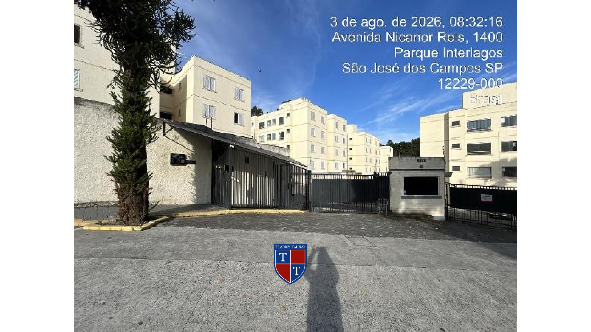 APARTAMENTO em JARDIM TORRAO DE OURO