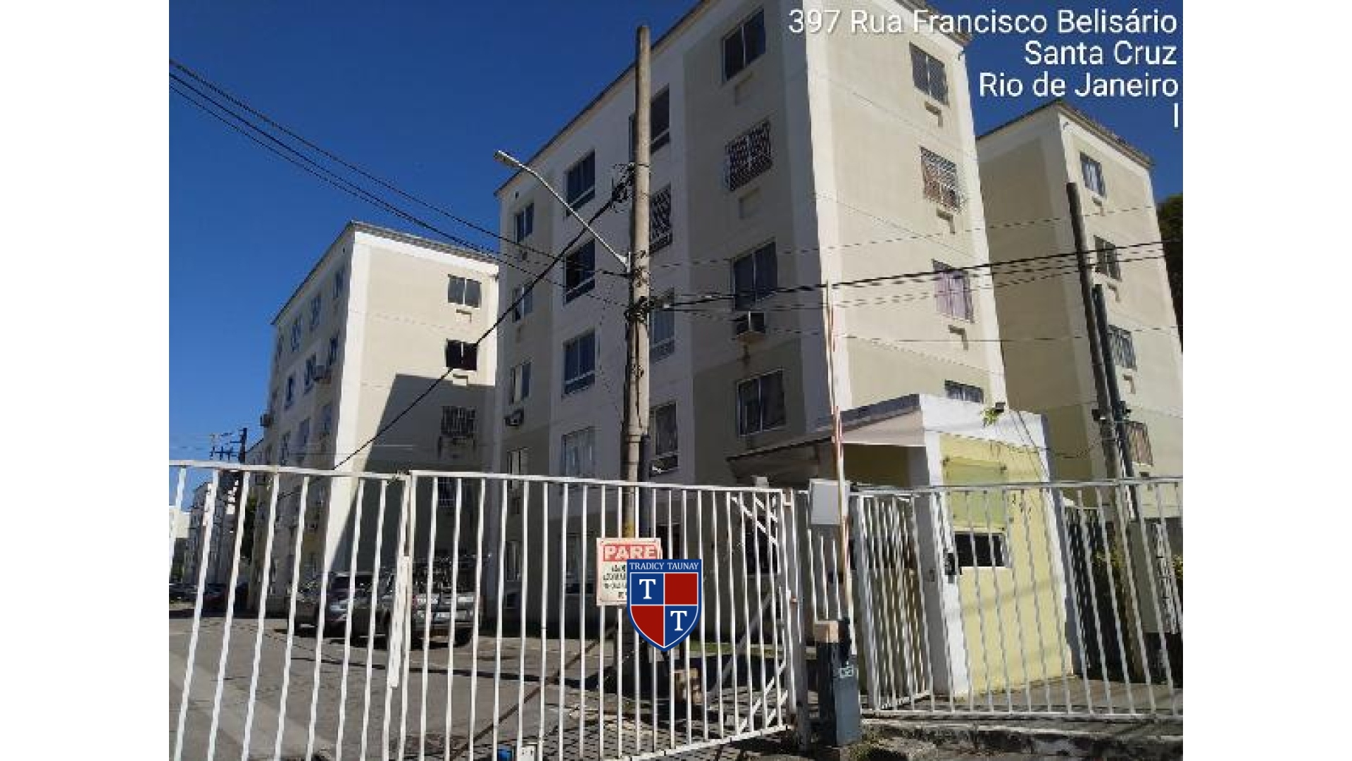 APARTAMENTO em SANTA CRUZ