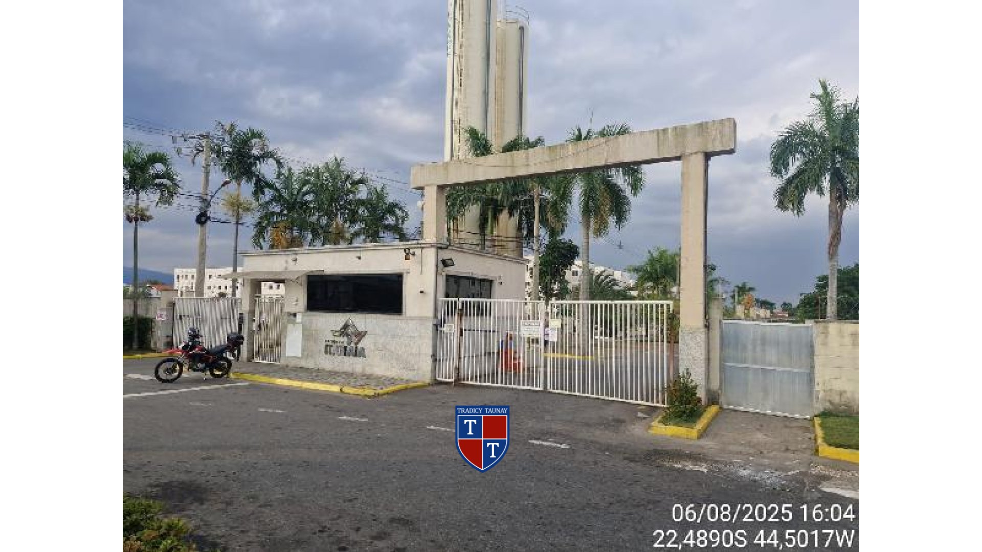 Foto 1 de APARTAMENTO em JARDIM ALIANCA - Imóvel Retomado Caixa