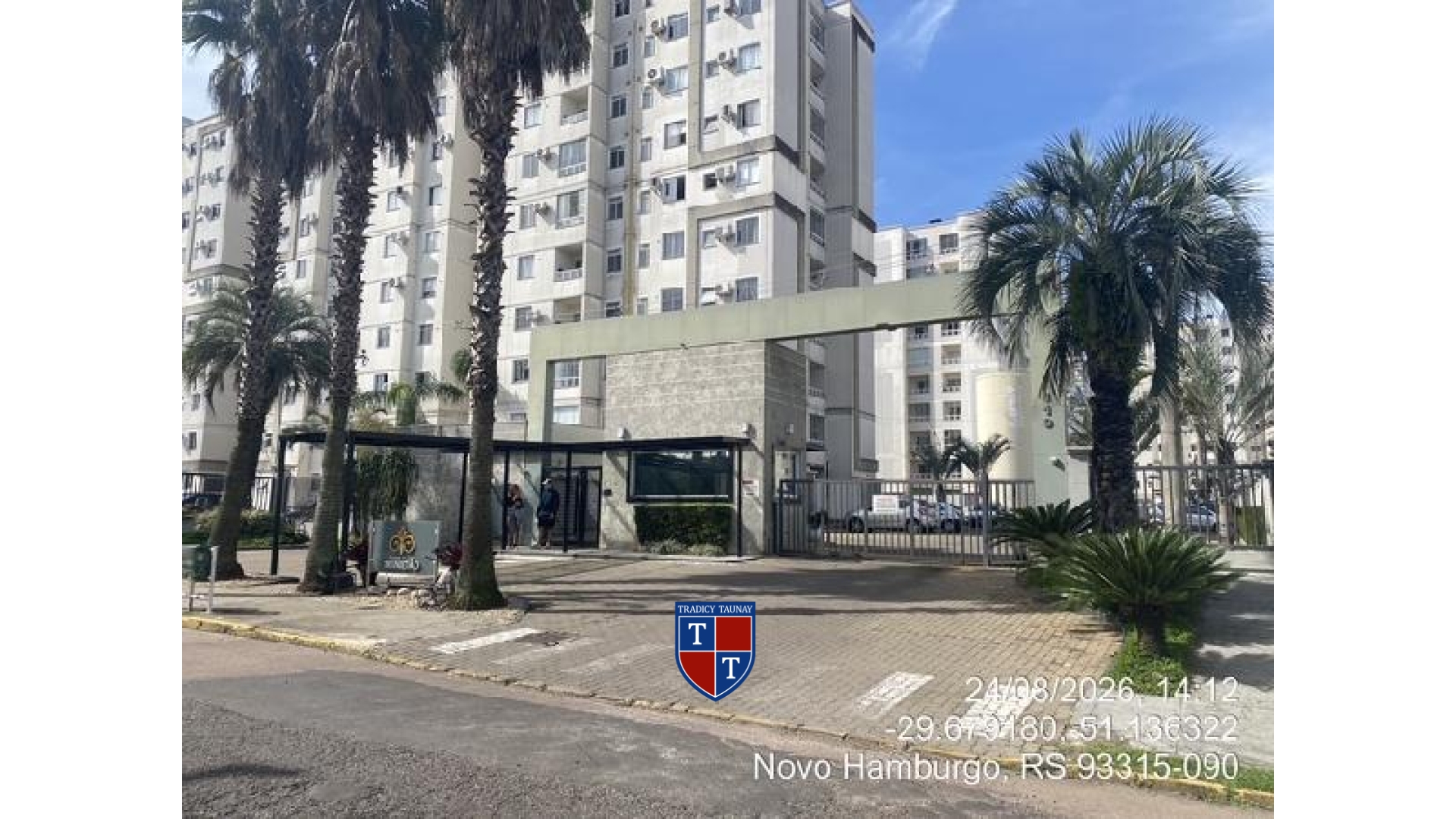APARTAMENTO em VILA ROSA