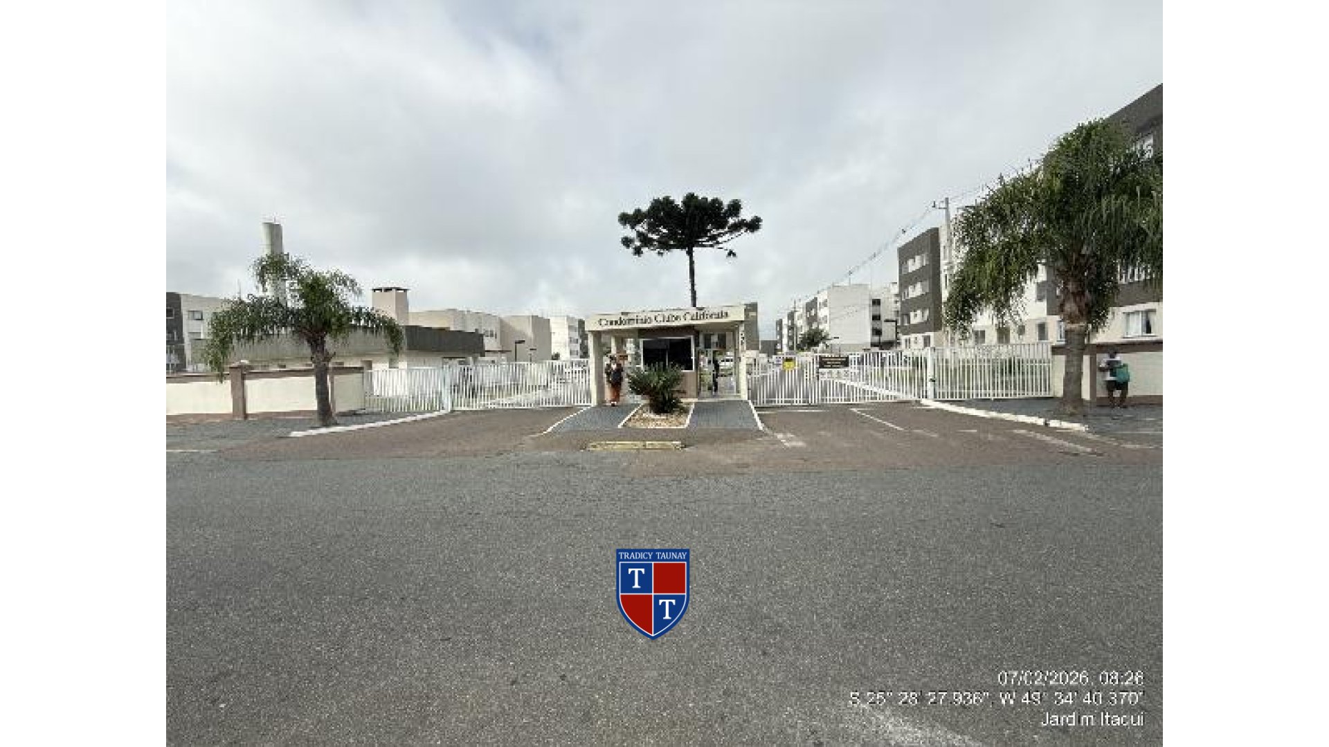 Foto 1 de APARTAMENTO em JARDIM ITAQUI - Imóvel Retomado Caixa